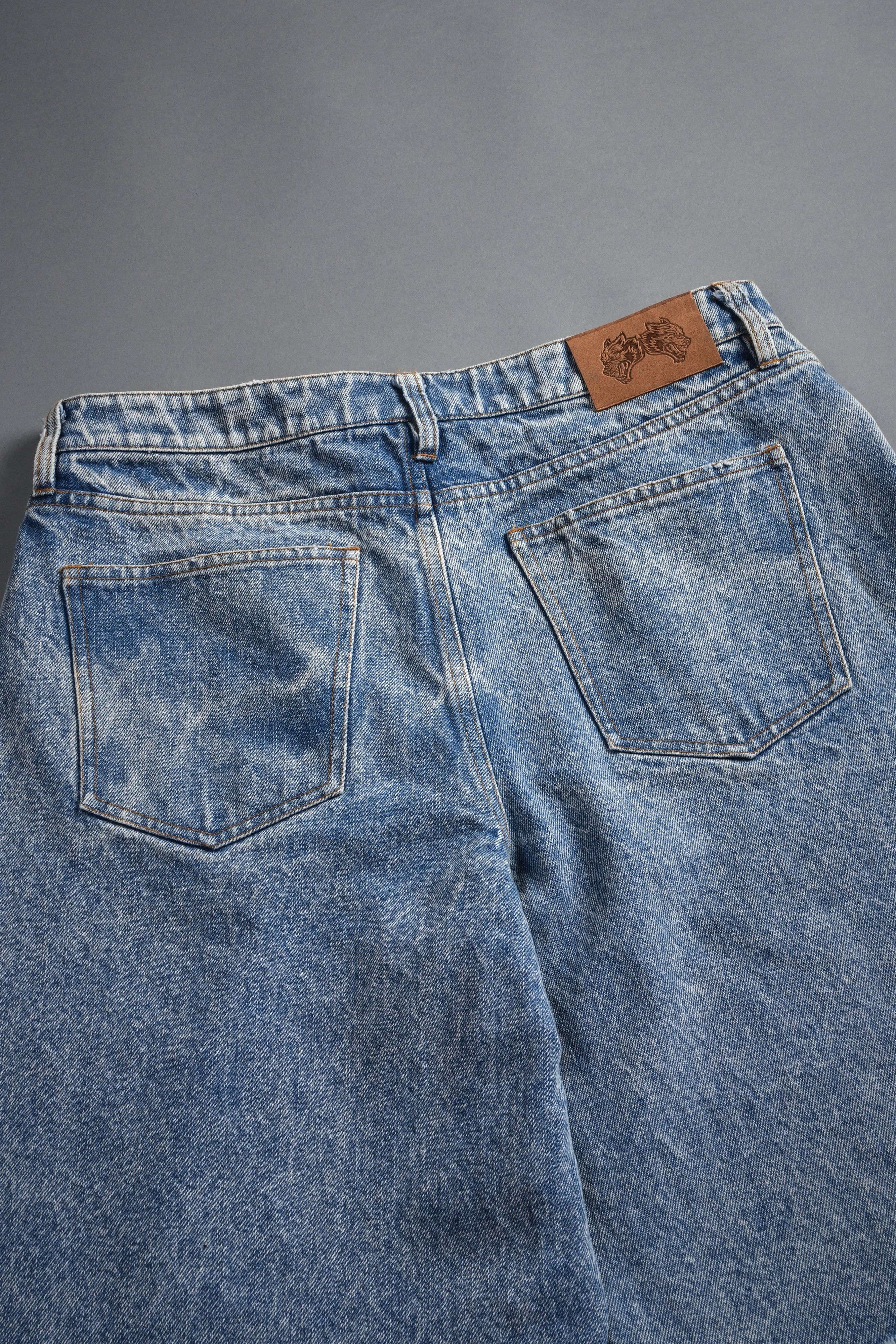 Sashiko Webs Ash Denim Jean Short in Light Wash