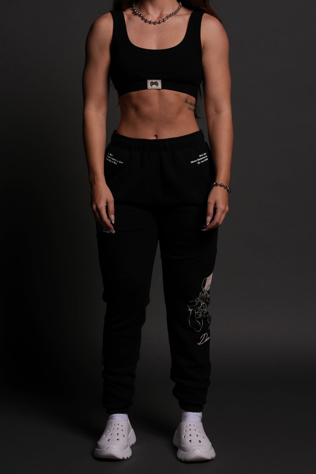 No Match She Post Lounge Sweats in Black - imagem 1