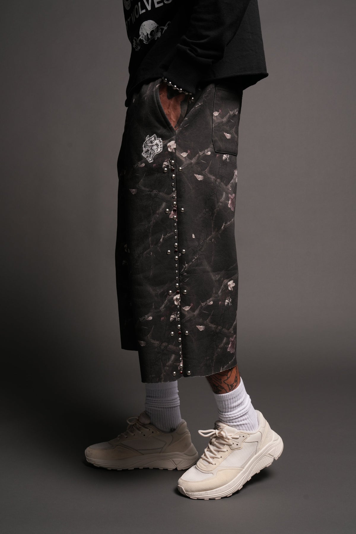 Wolves Heritage Lennox Sweat Pants In All Of Us Camo - imagem 4