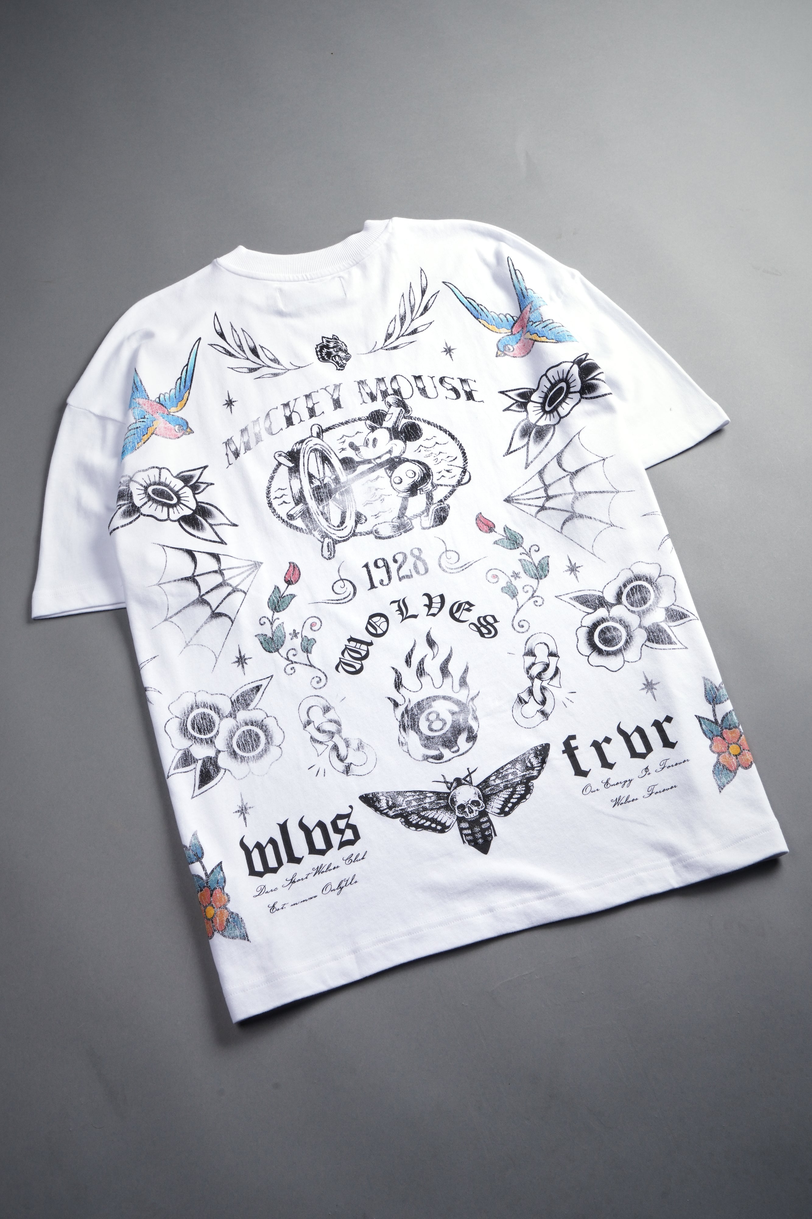 Sailor Wolves Premium Oversized Tee in White