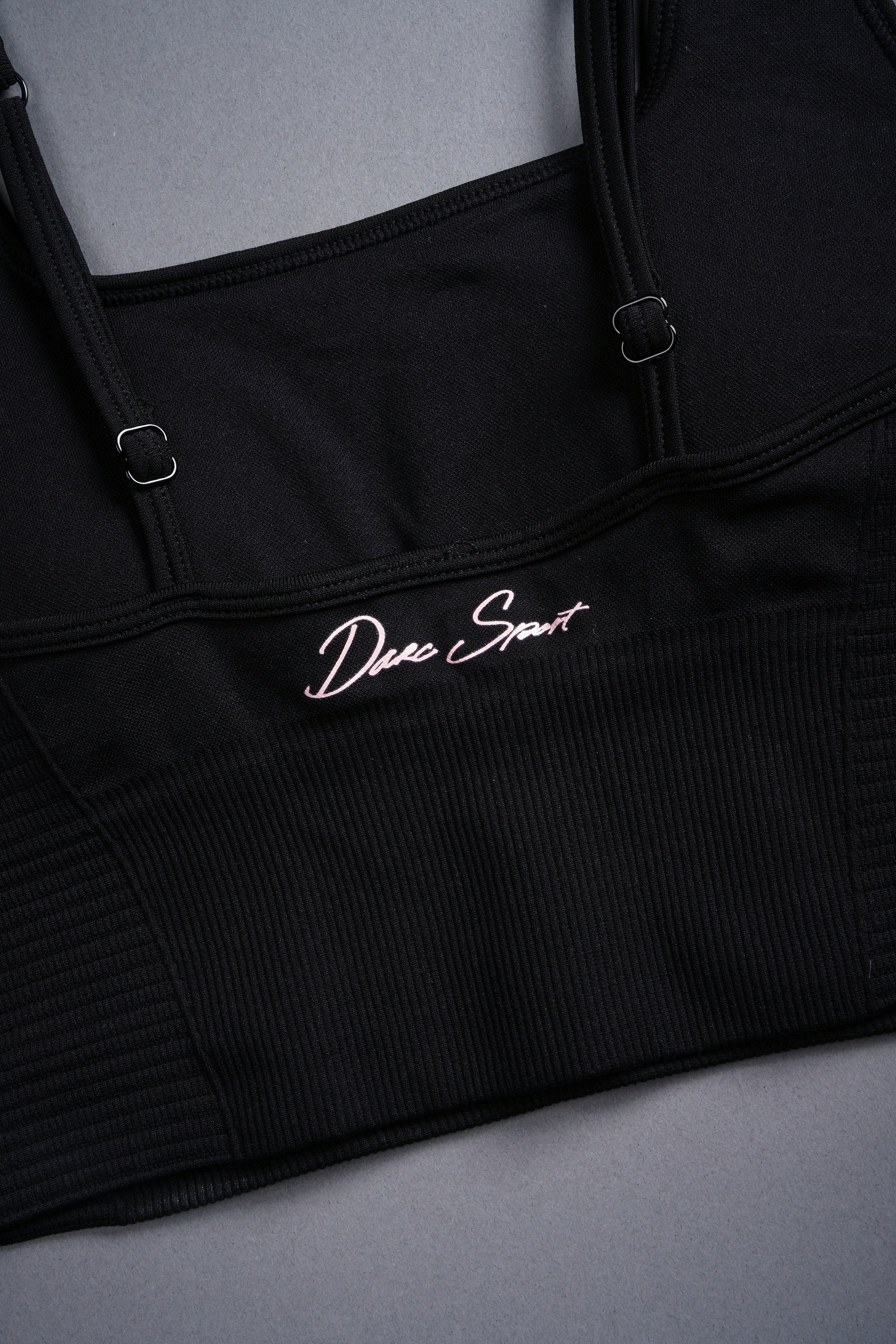 Keep On Fighting "Everson Seamless" Valencourt Bra in Black — imagem 6