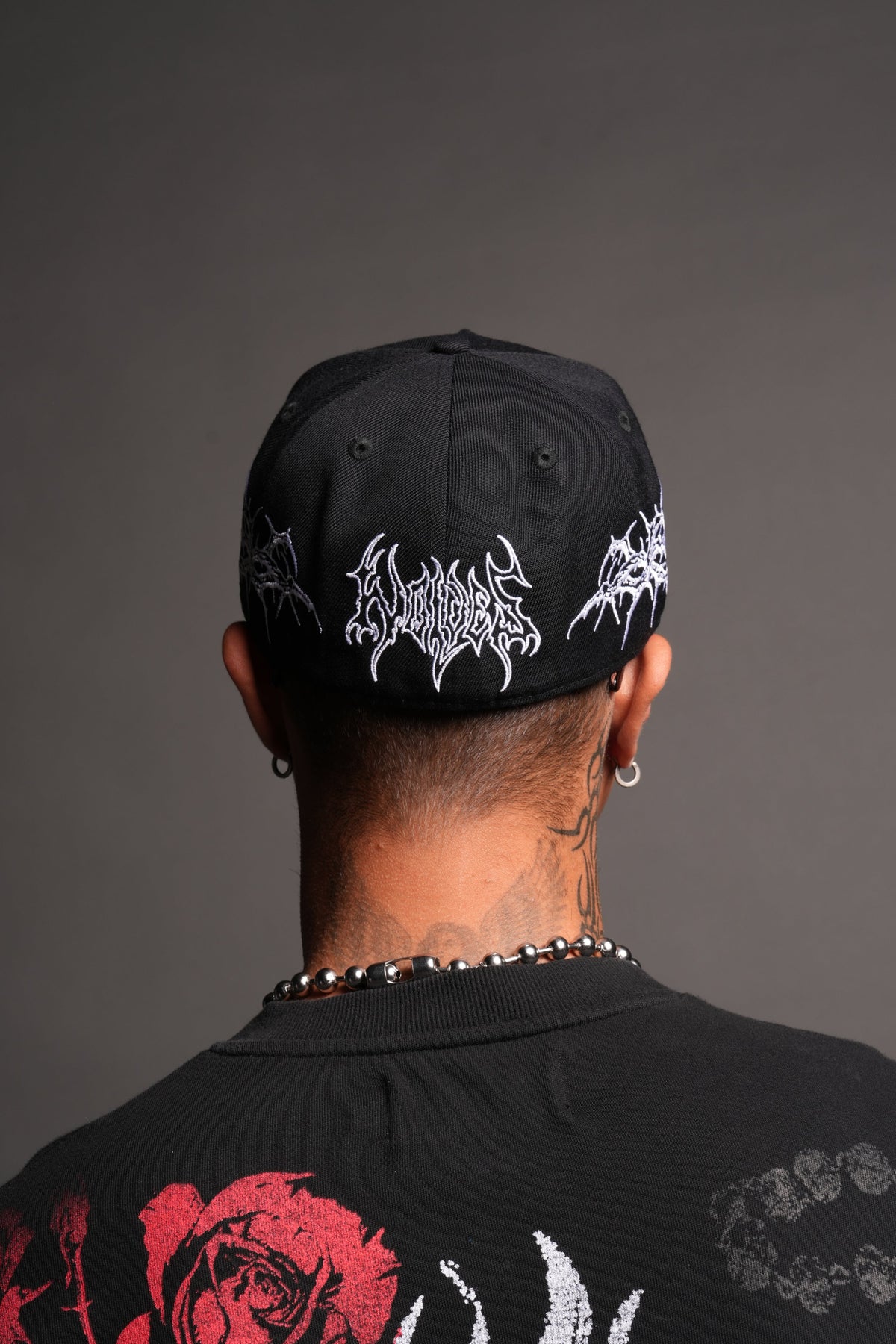 Thorns Fitted 5 Panel Cap In Black - imagem 6