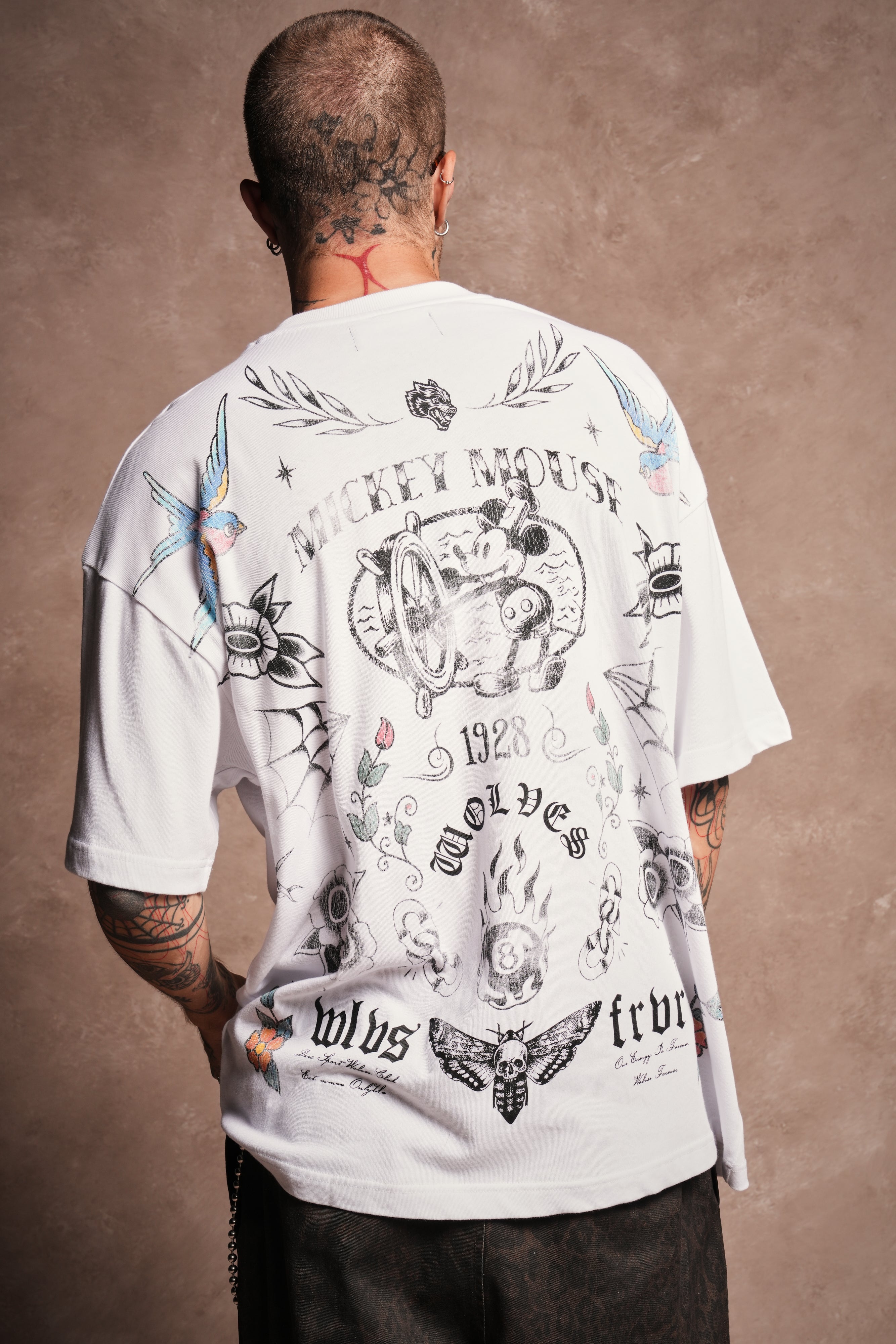 Sailor Wolves Premium Oversized Tee in White