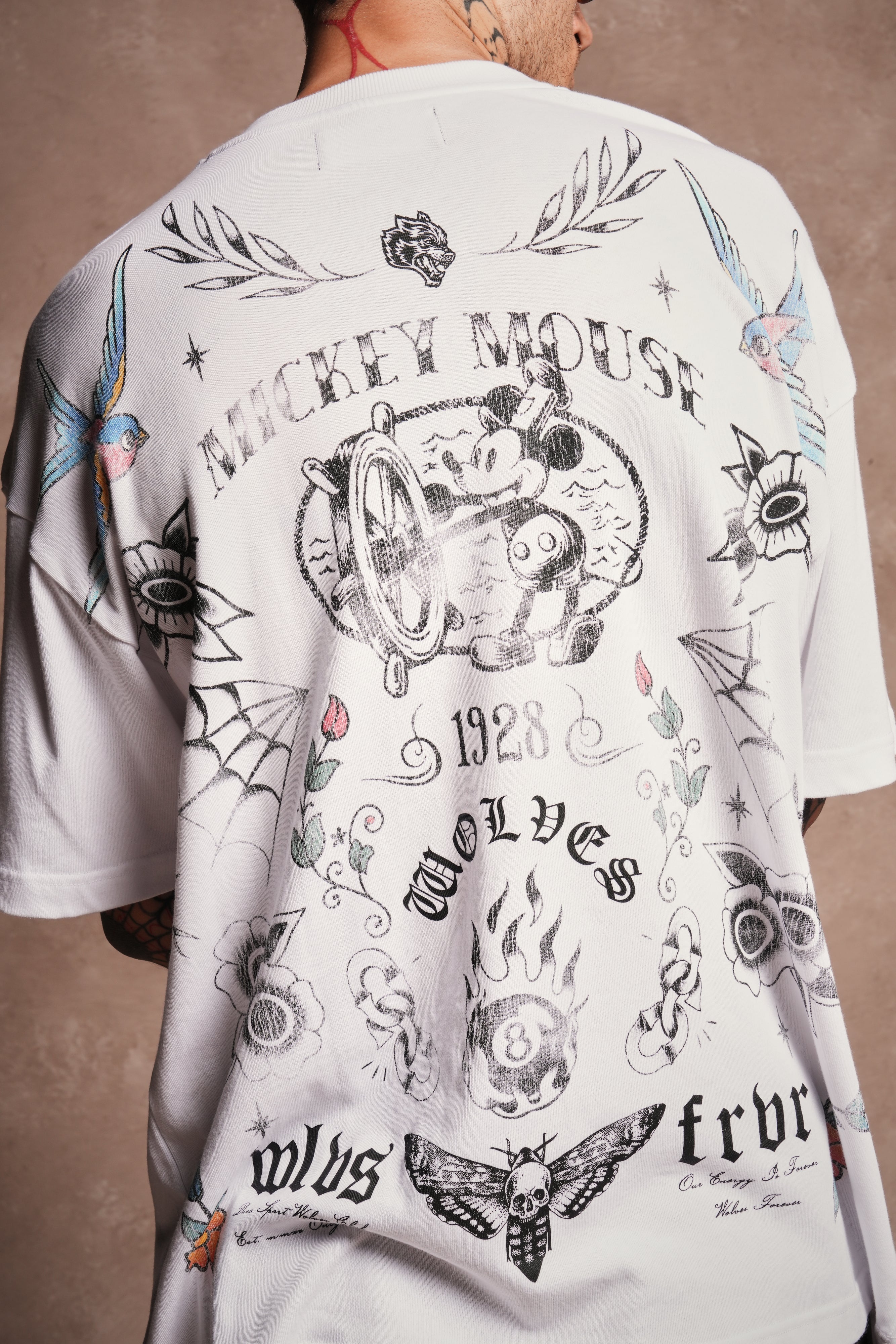 Sailor Wolves Premium Oversized Tee in White