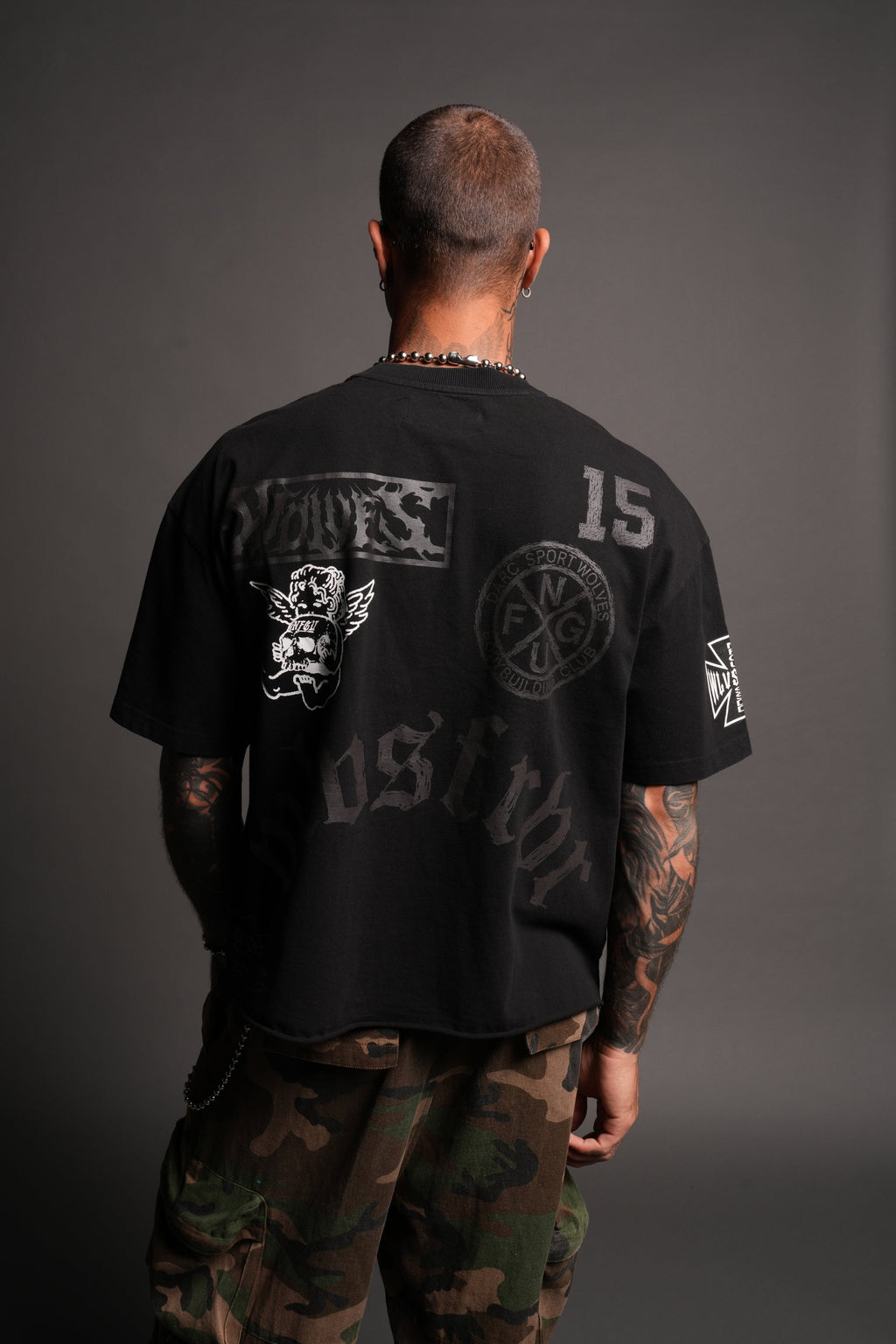 Flash Core Grunge Mid Length Raw Hem Tee In Black - imagem 2