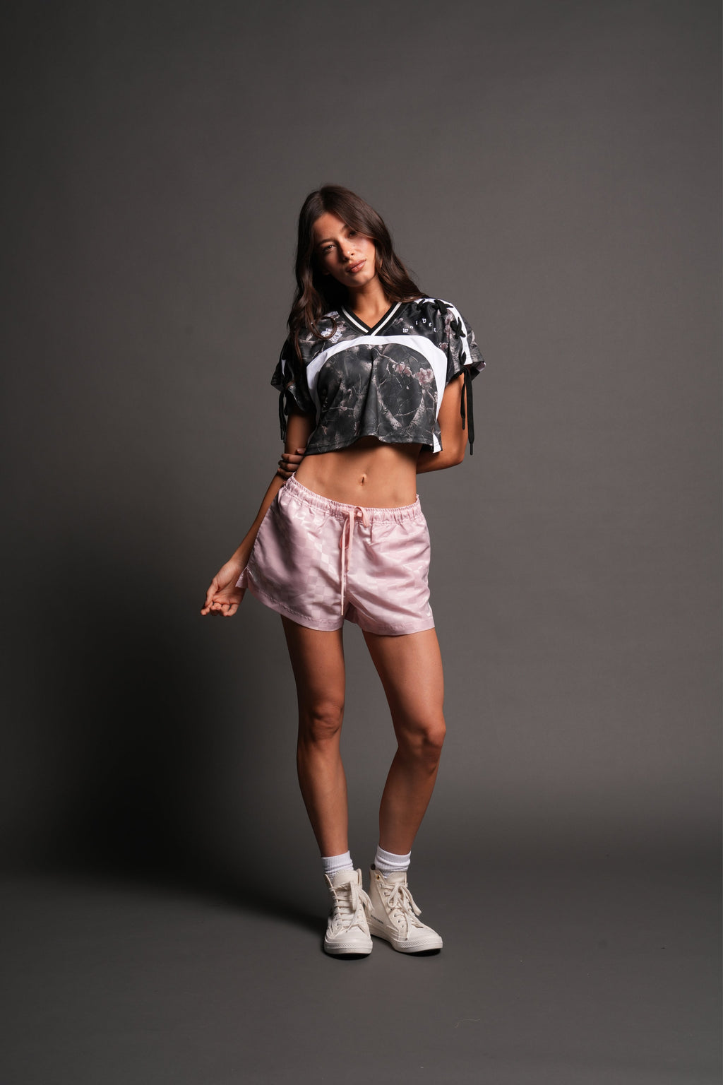 Wolf Pyramid She Laced Crop Jersey Top In All Of Us Camo - imagem 3