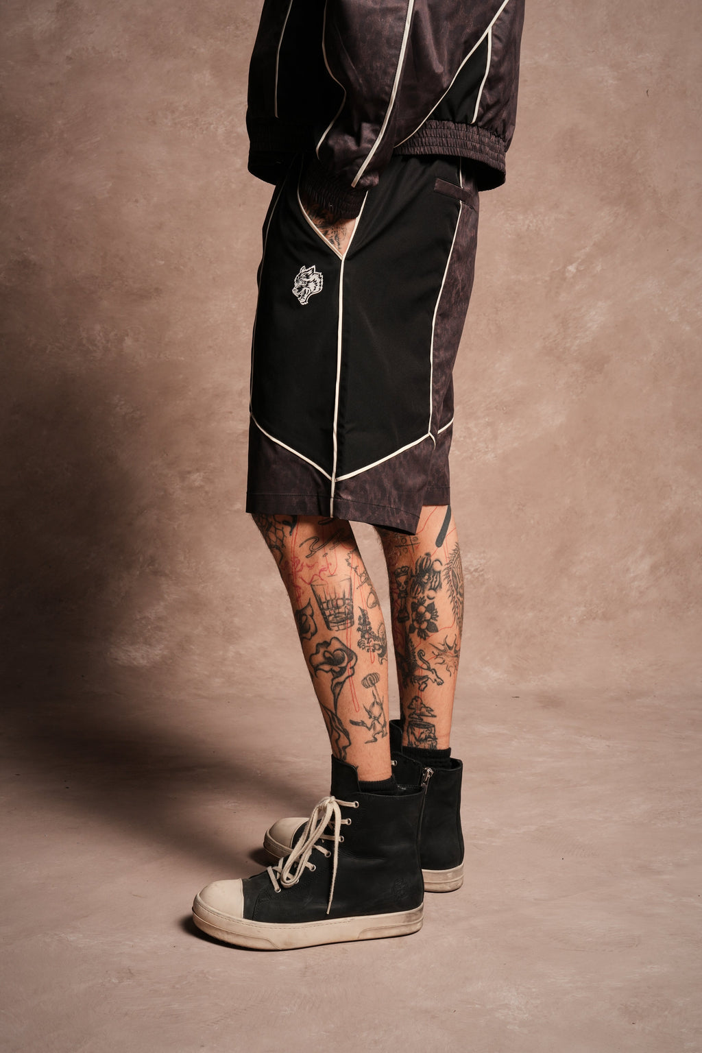 Dual Mens Quinn Track Short in Darc Brown Leopard