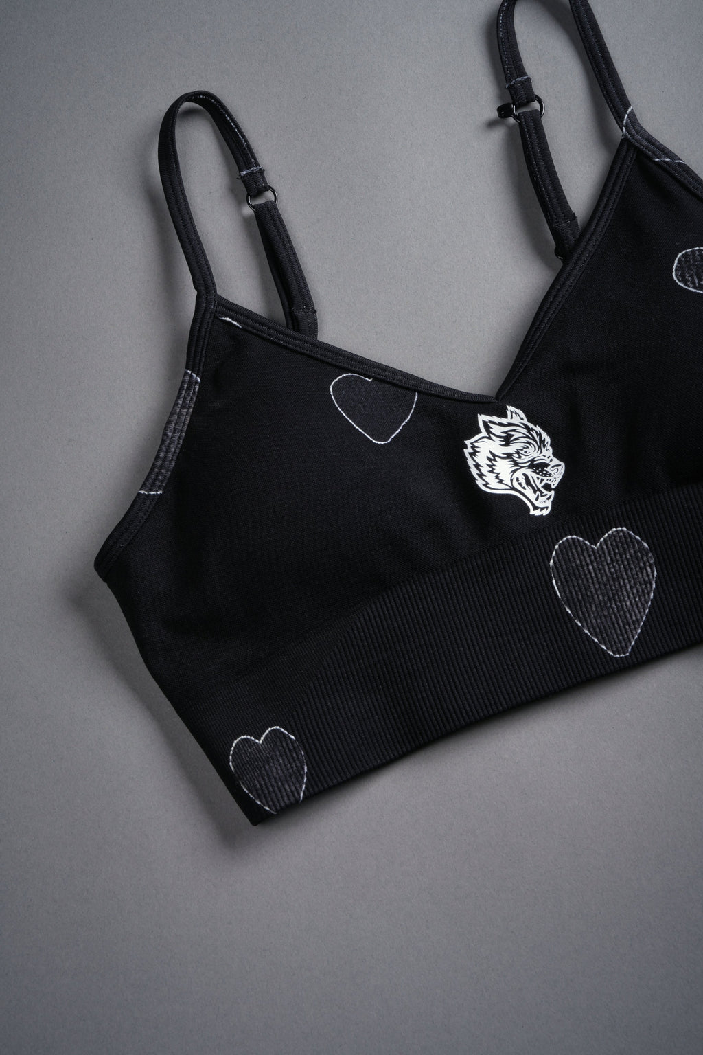 Her Energy "Everson" Seamless Sports Bra in Heart Candy Black - imagem 10