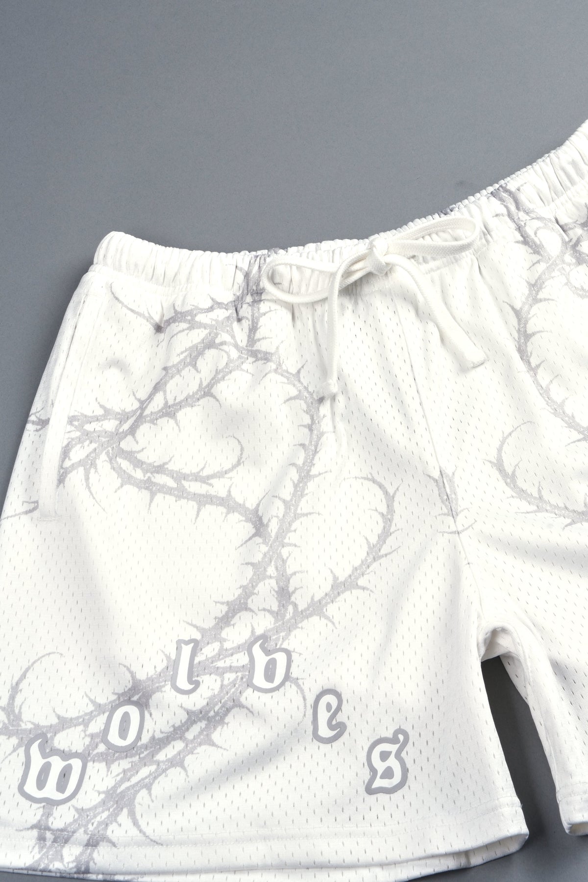 Thorns Frvr Mesh Shorts In White — imagem 4