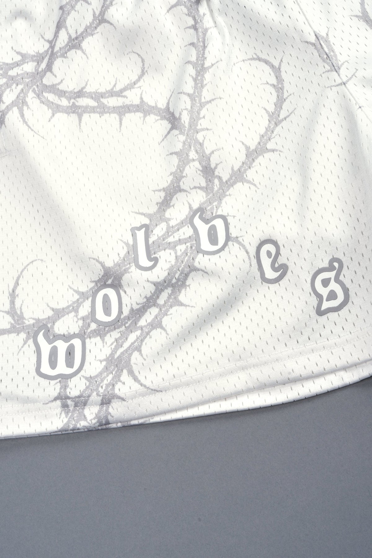 Thorns Frvr Mesh Shorts In White — imagem 6