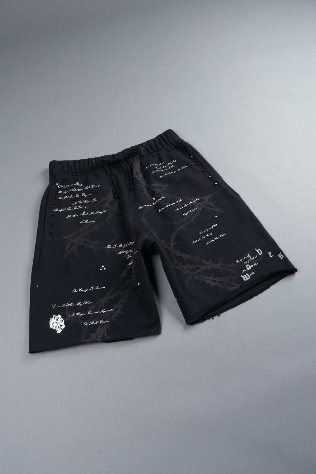 Thorns Frvr Grunge Oversized Raw Hem Post Lounge Sweat Shorts In Black - imagem 3