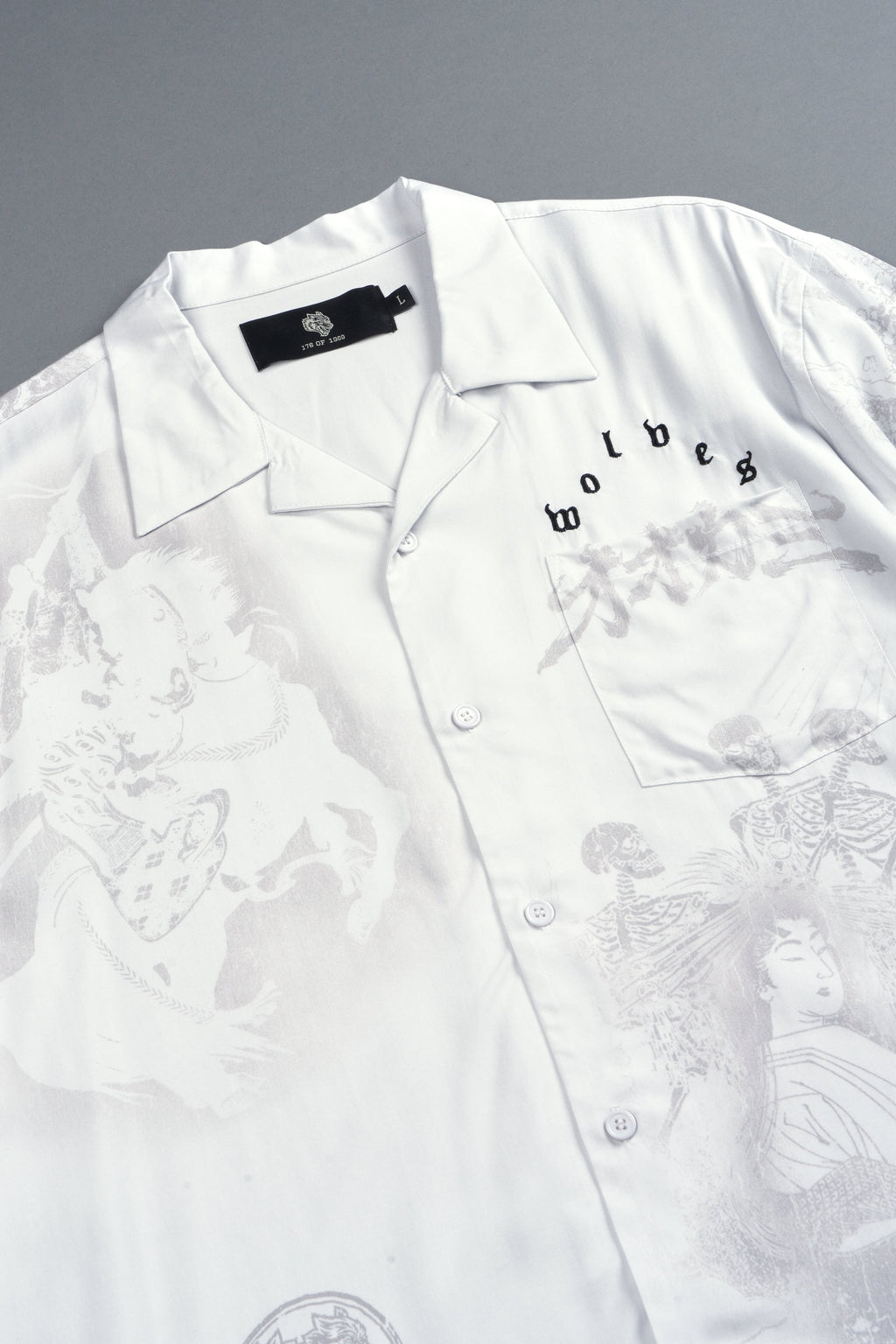 Ronin'S Lament Romero Mid Length Button Up in Cream — imagem 9