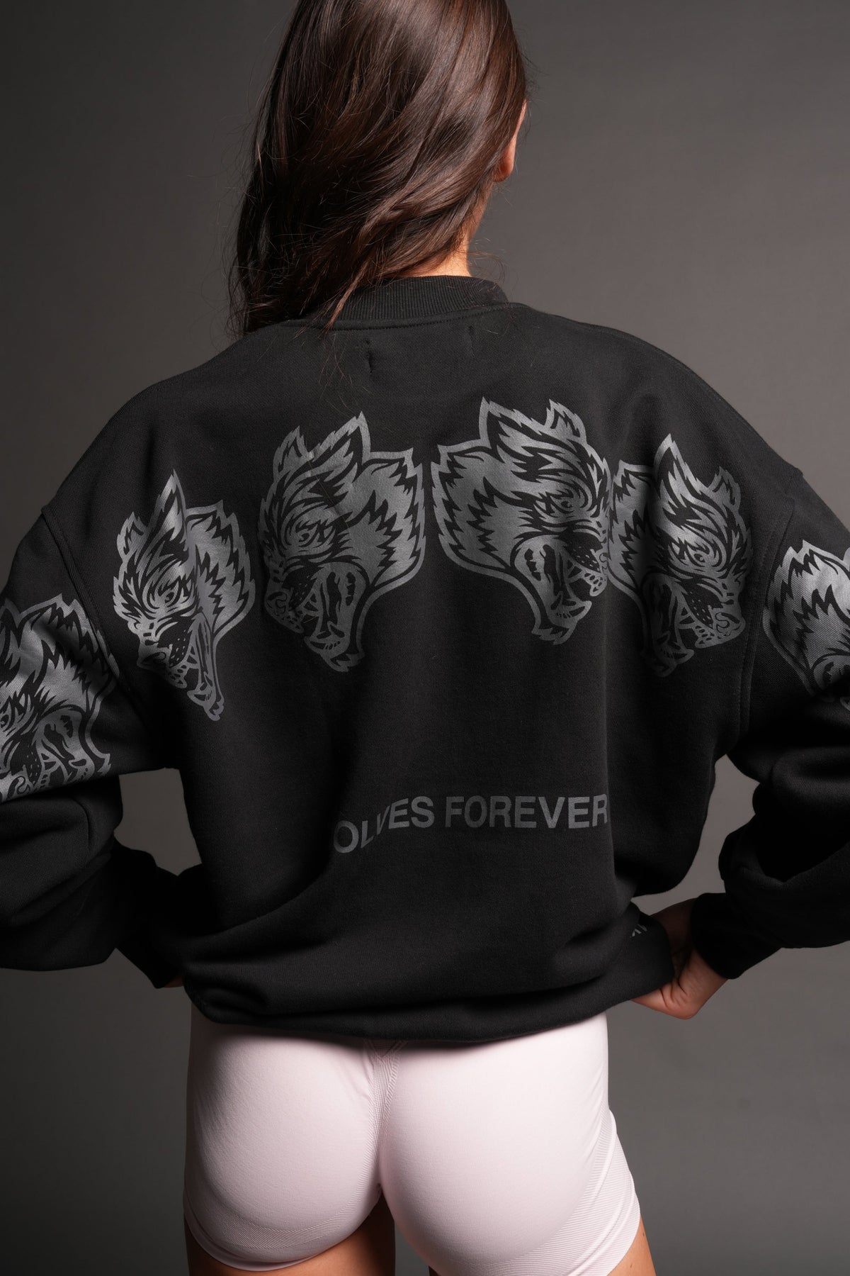 Wolves Have Your Back London Crewneck In Black - imagem 6