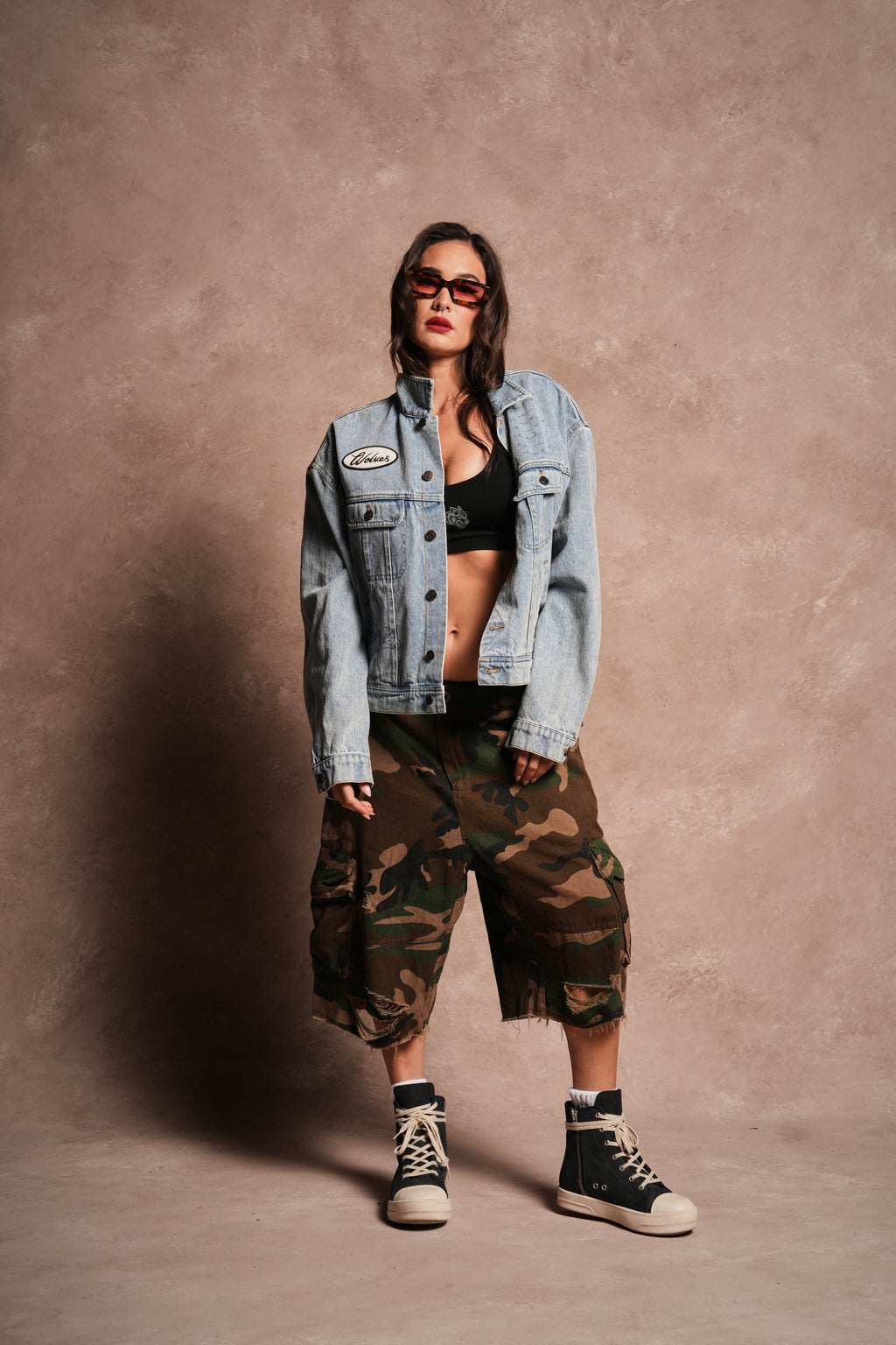 Mickey Flash Cropped American Denim Jacket in Light Wash