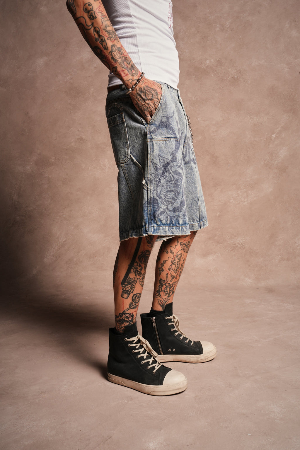 Hesh Rose Denim Carpenter Short in Light Wash