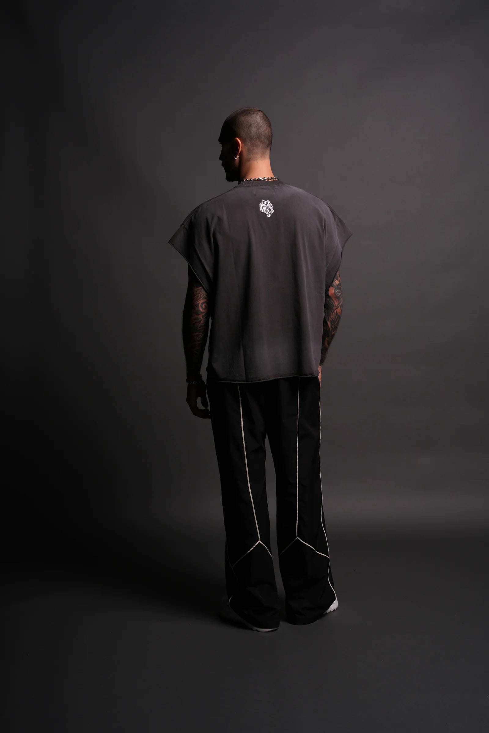 SINCE DAY ONE "GRUNGE" CUT OFF TEE IN WOLF GRAY DRIFT WASH