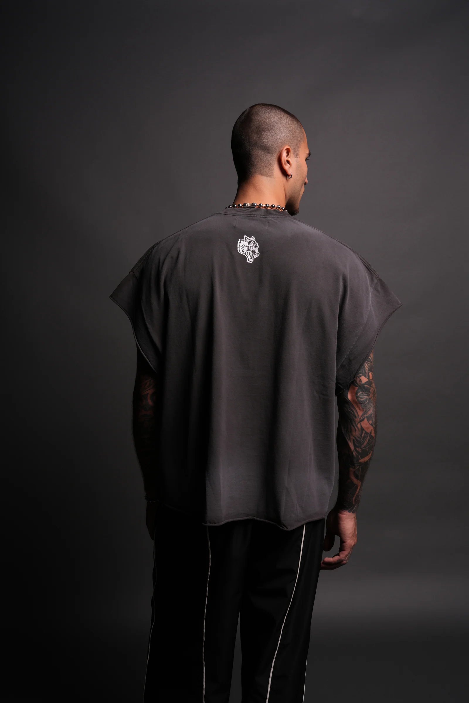 SINCE DAY ONE "GRUNGE" CUT OFF TEE IN WOLF GRAY DRIFT WASH