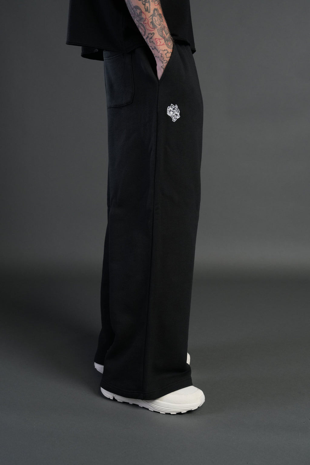 Dual Lennox Sweat Pants in Black