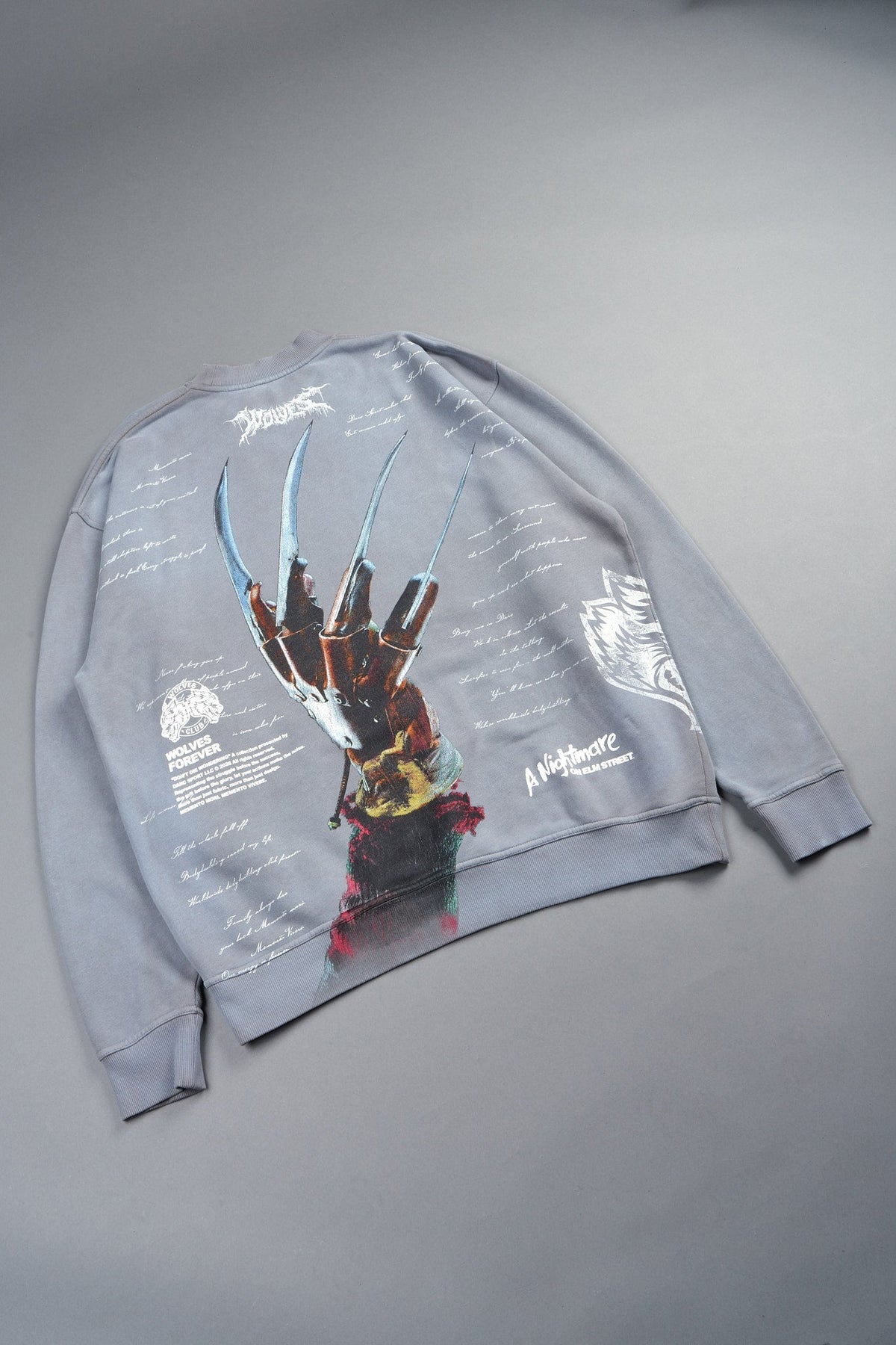 Dont Sleep London Crewneck In Dove Gray Super Sun Fade