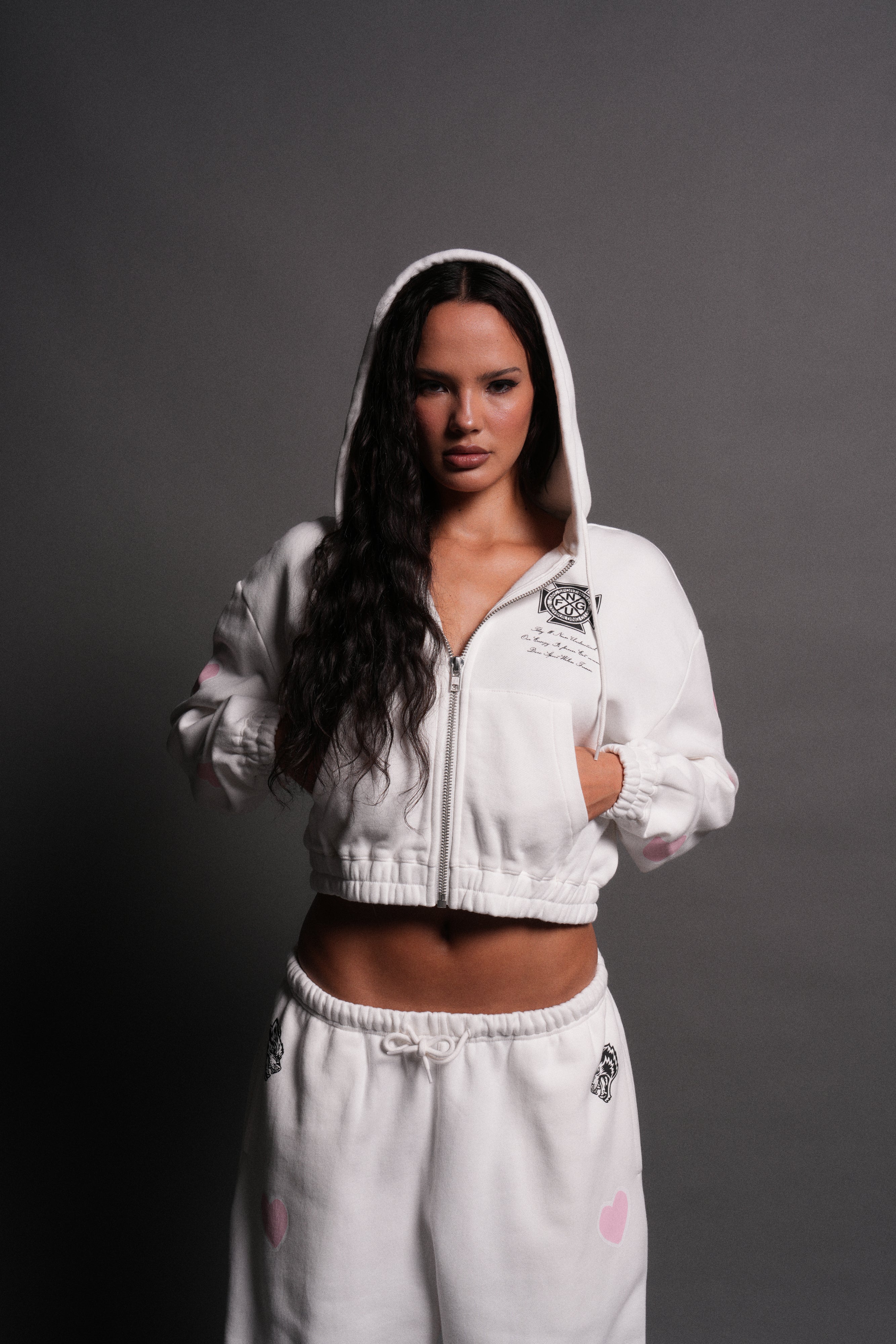 Her Energy "Chambers" (Cropped) Zip Hoodie in Cream — imagem 2