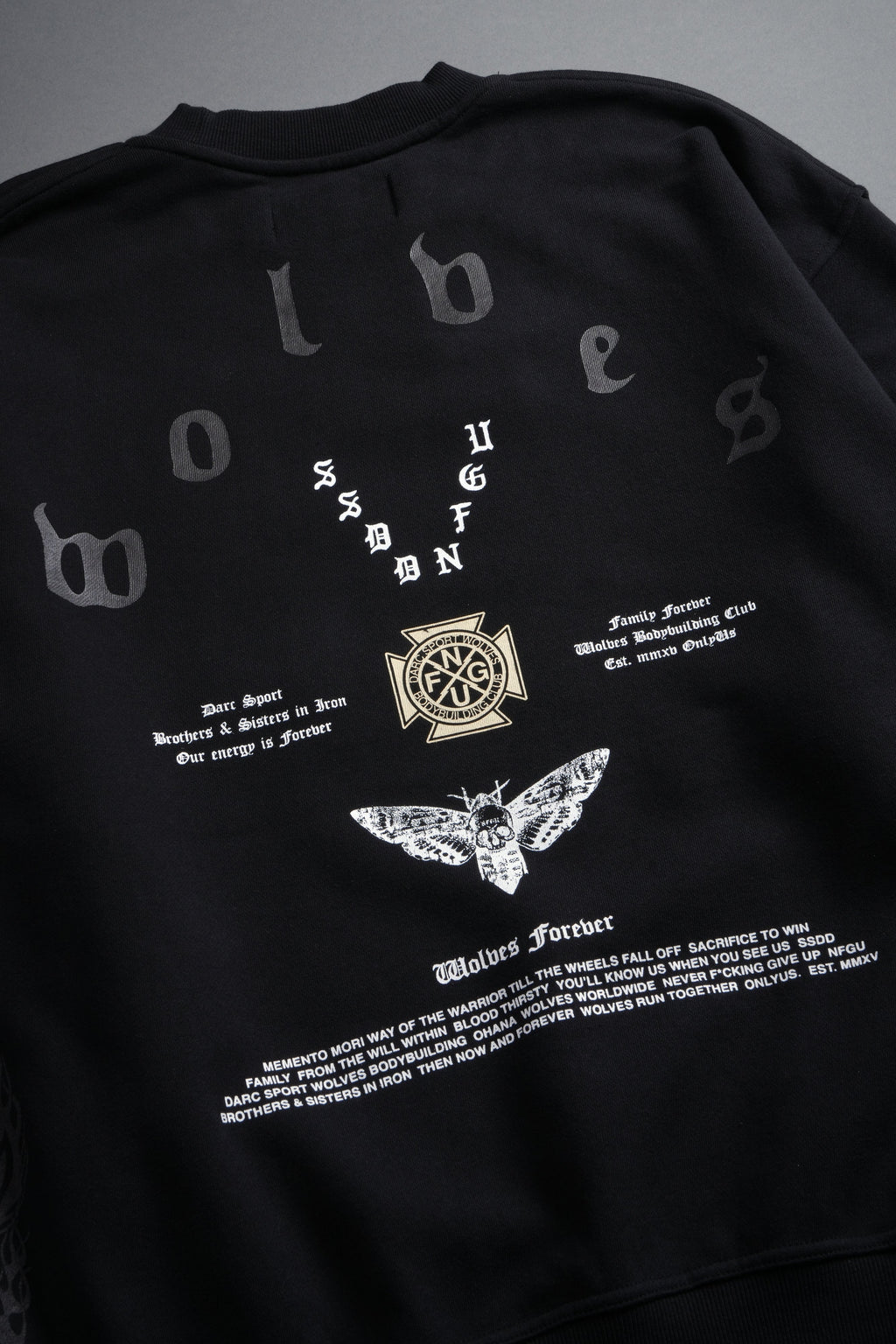 Lineage Frvr London Crewneck in Black — imagem 13