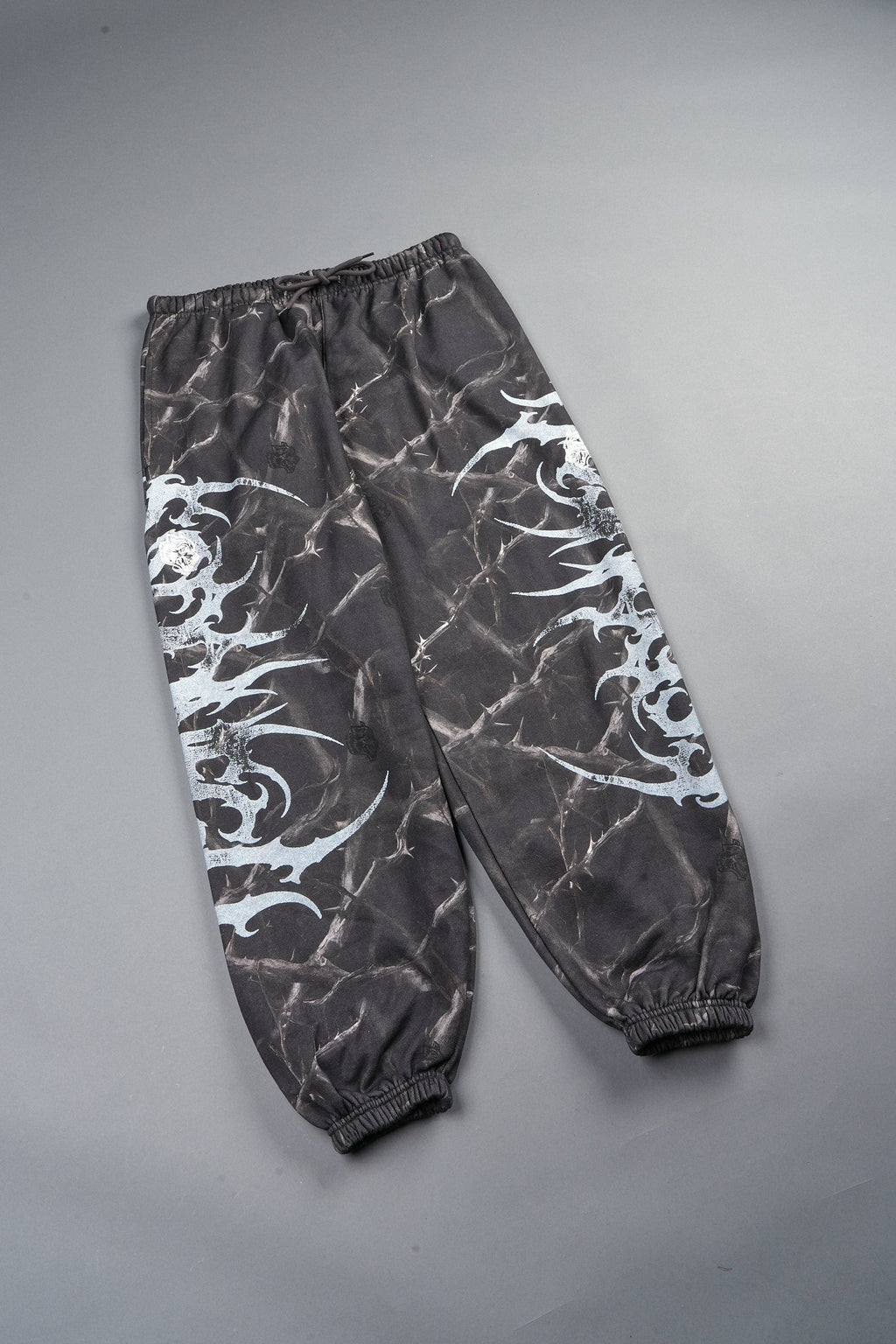 Ssddnfgu Hesh Lightweight Lounger Sweat Pants In Darc Thorns