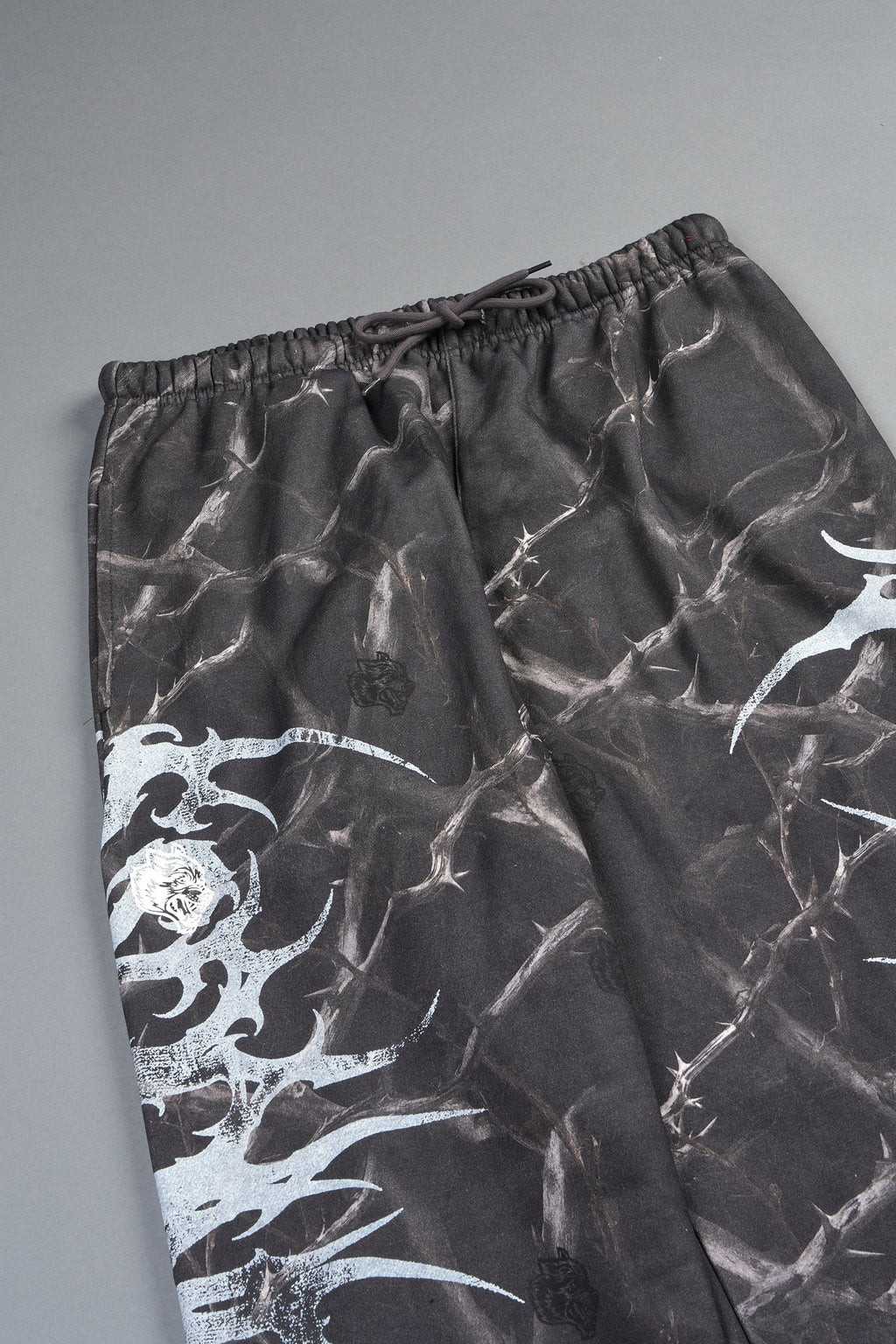 Ssddnfgu Hesh Lightweight Lounger Sweat Pants In Darc Thorns