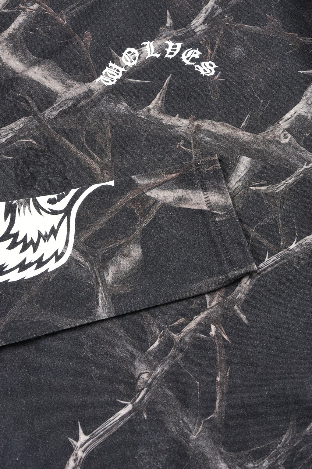 Hesh Chopper Eden Ls Tee In Darc Thorns