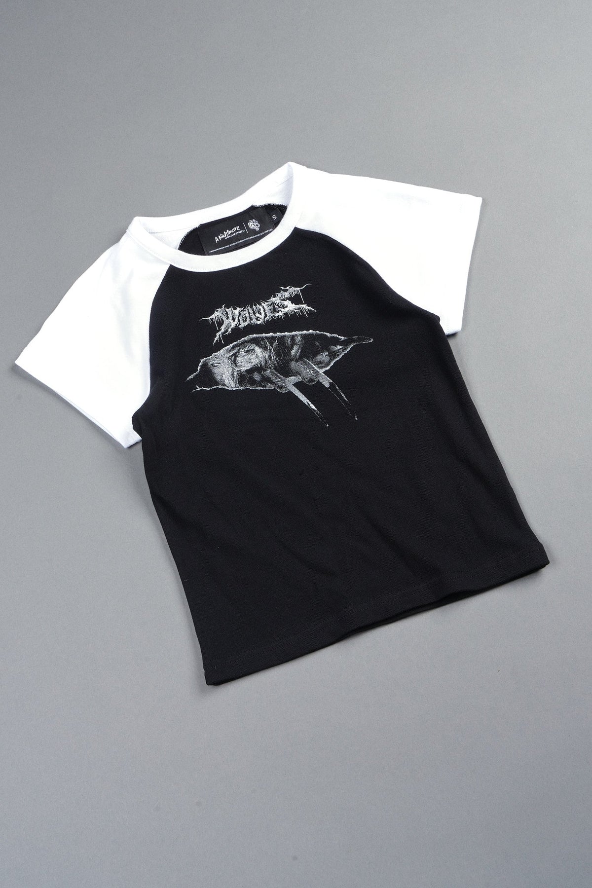 Dont Sleep Lina Raglan Baby Tee In Black/White