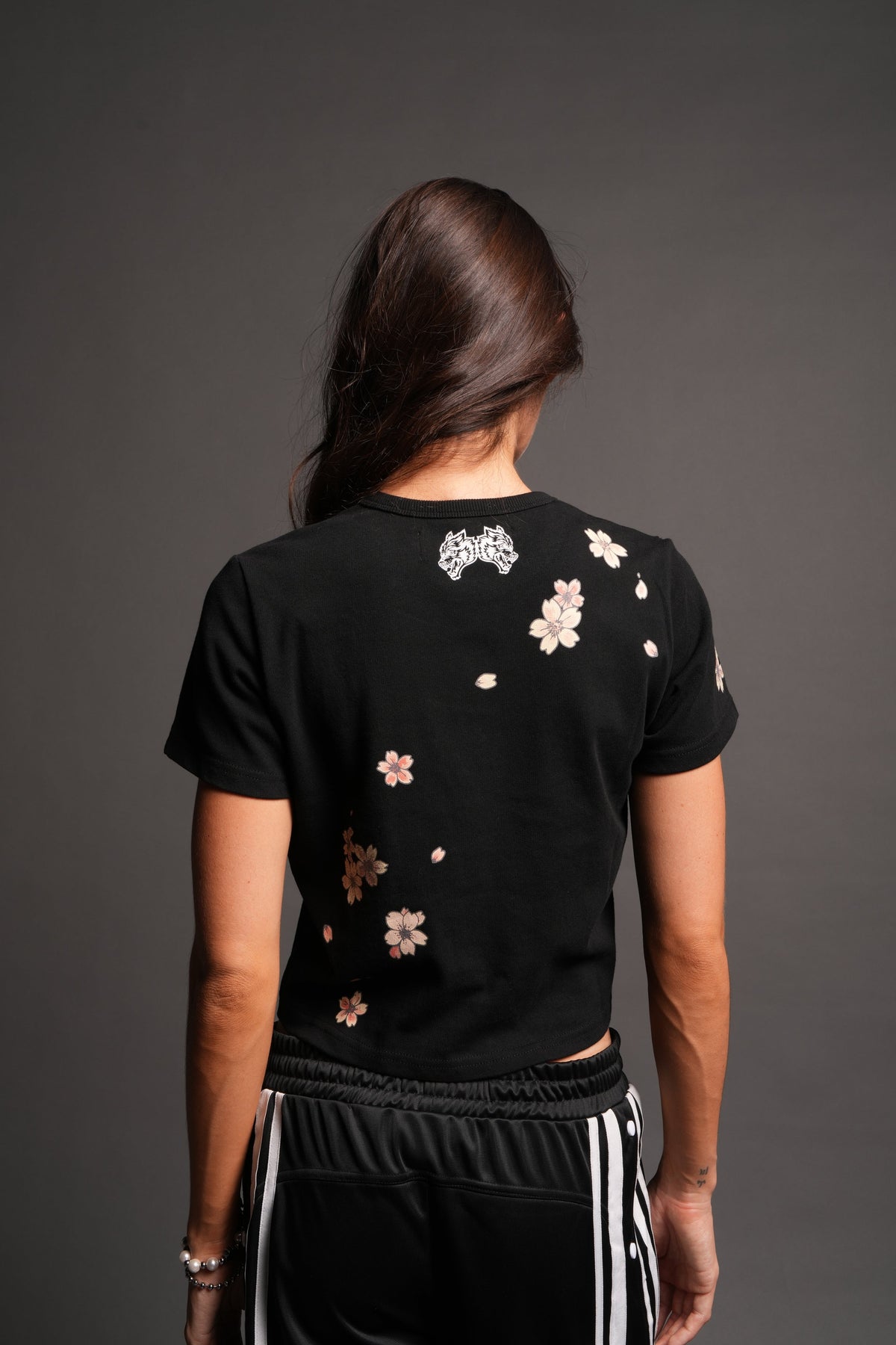 Box Sakura Timeless Tee In Black — imagem 2