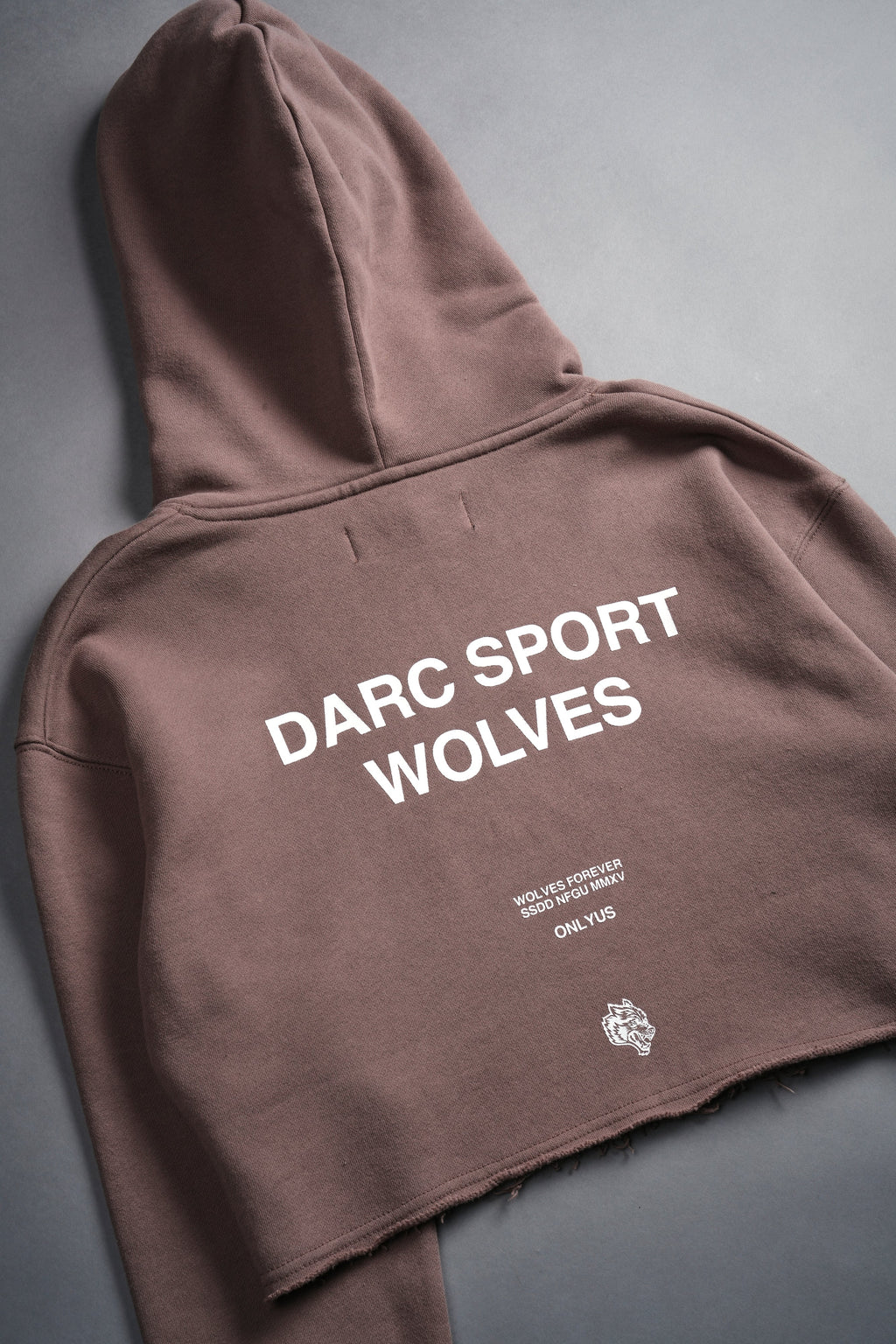 Darc Sport Wolves "Pierce" (Cropped) Hoodie in Norse Brown — imagem 8