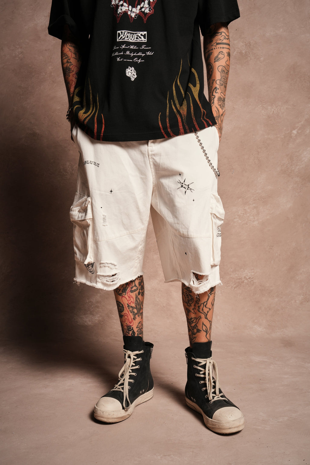 Darc Flash Duke Cargo Shorts in Cream