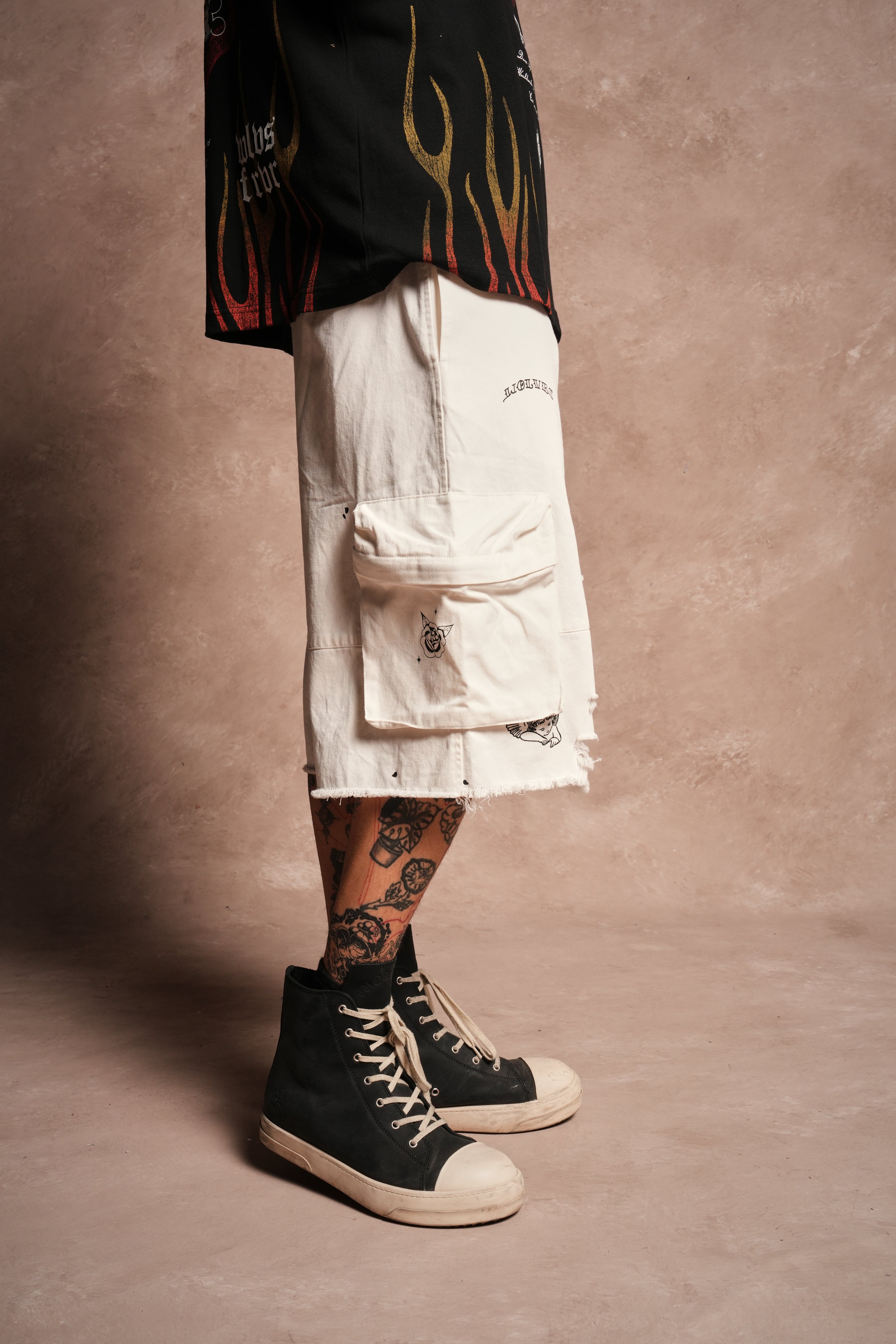 Darc Flash Duke Cargo Shorts in Cream