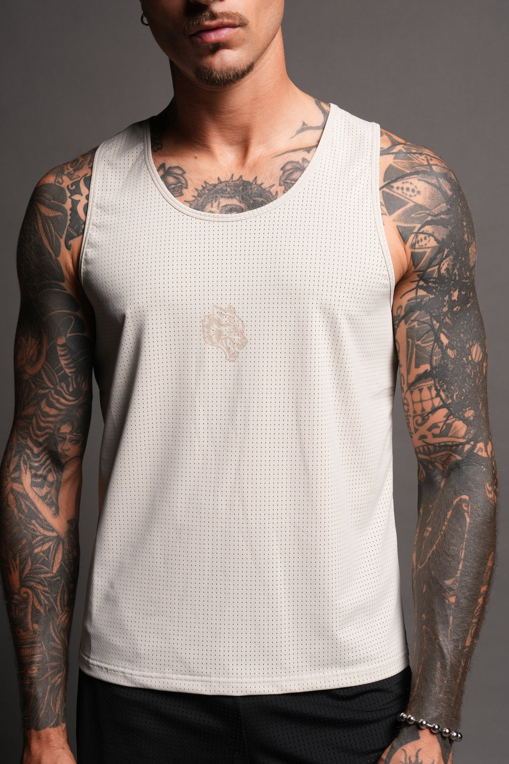 Pyramid V3 Rocky Running Tank In Cream - imagem 7