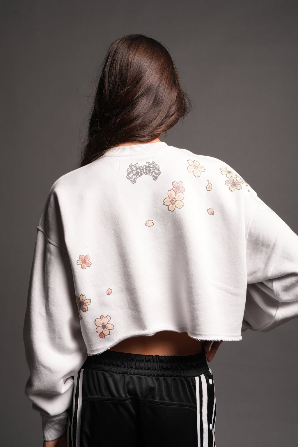 Box Sakura Cropped London Crewneck In Stone — imagem 2