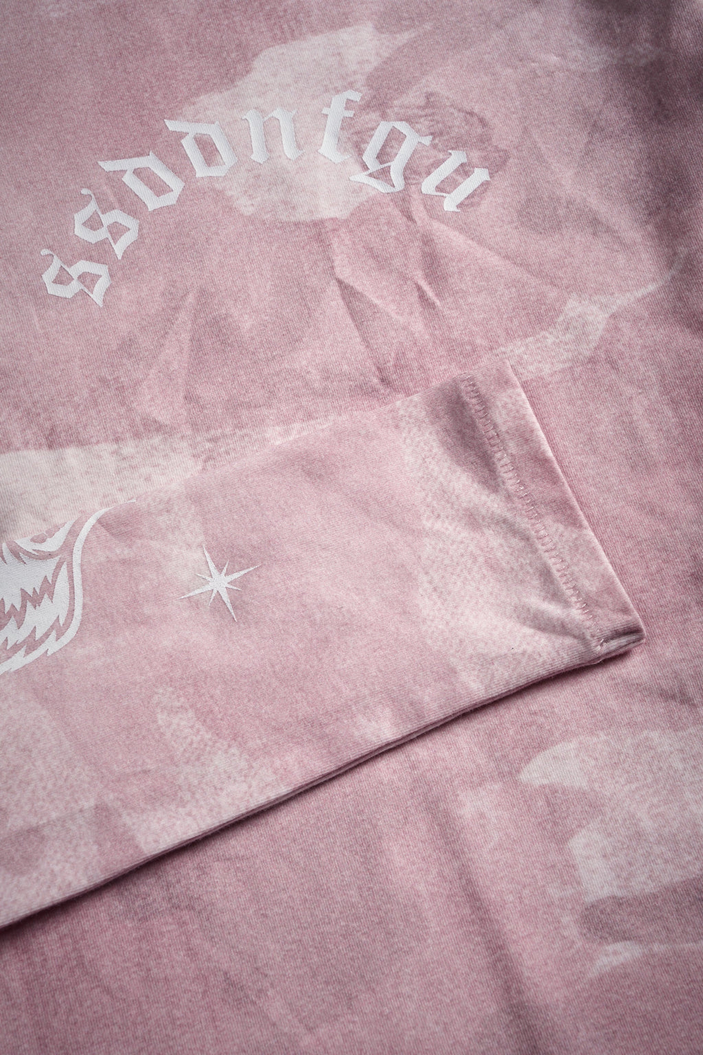 FRVR in the Stars "Eden" L/S Tee in Blush Vintage Woodland Camo — imagem 5
