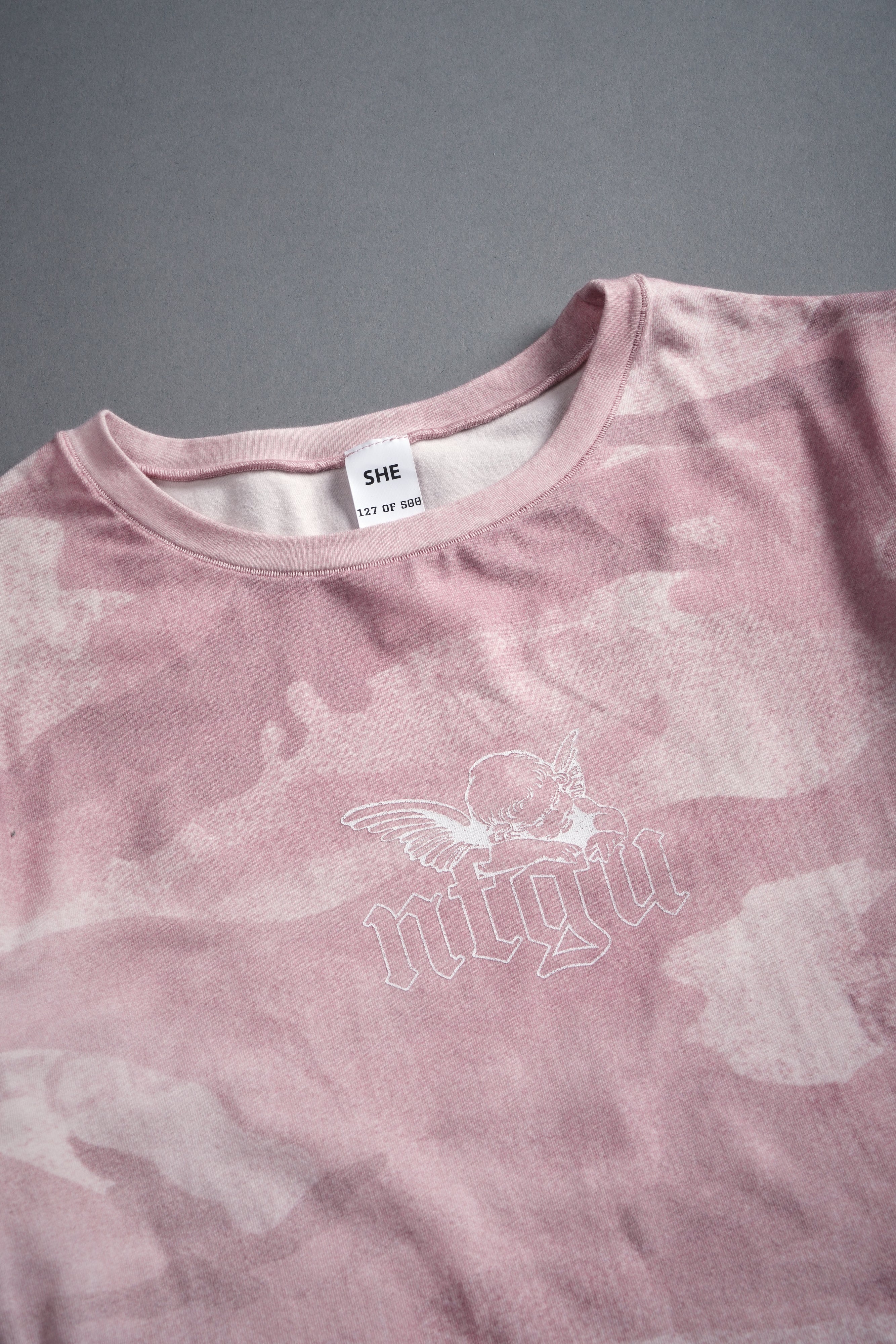 Cherub NFGU "Eden" S/S Tee in Blush Vintage Woodland Camo — imagem 4