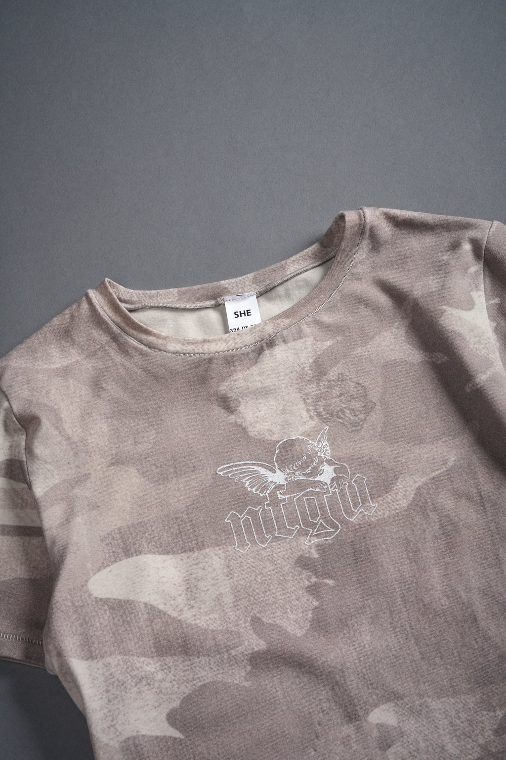 Cherub NFGU "Eden" S/S Tee in Clay Vintage Woodland Camo — imagem 4