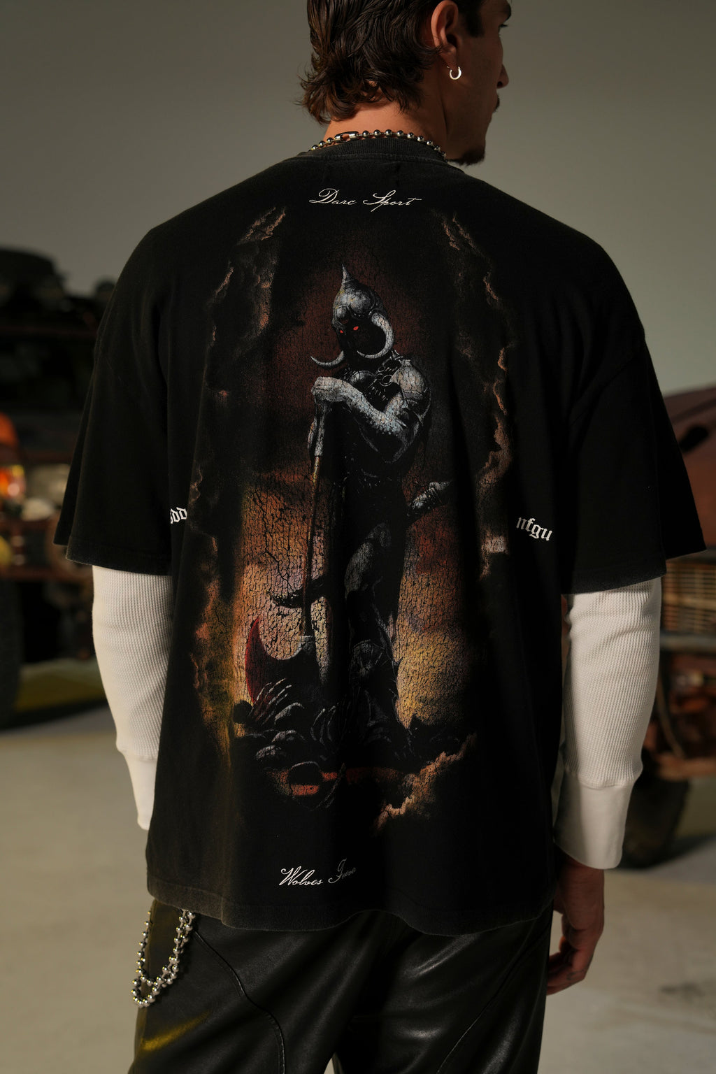 A Warriors Heaven "Premium" Oversized Tee in Black — imagem 3