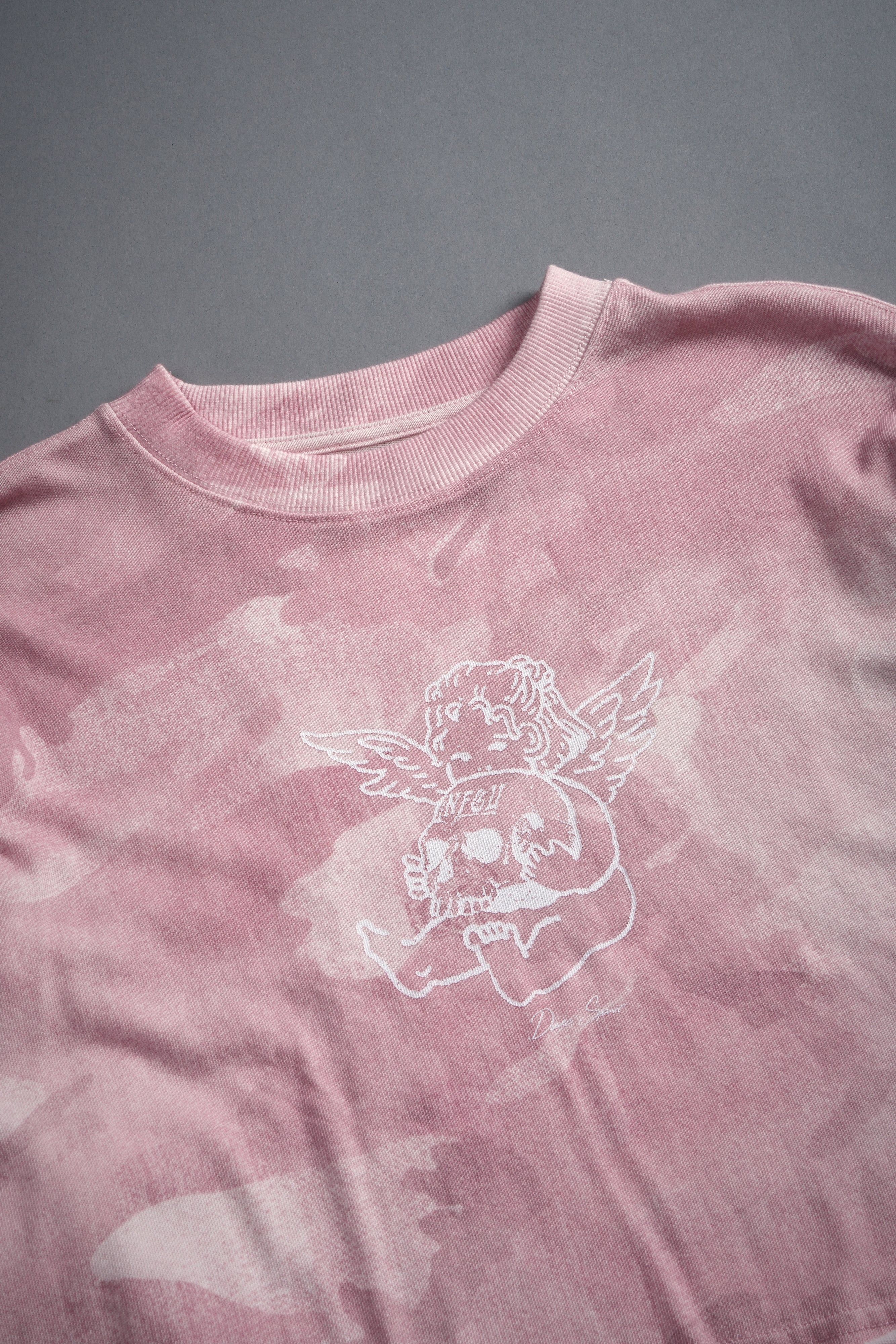 Cherub and the Skull "Premium" Oversized Cropped L/S Tee in Blush Vintage Woodland Camo — imagem 11