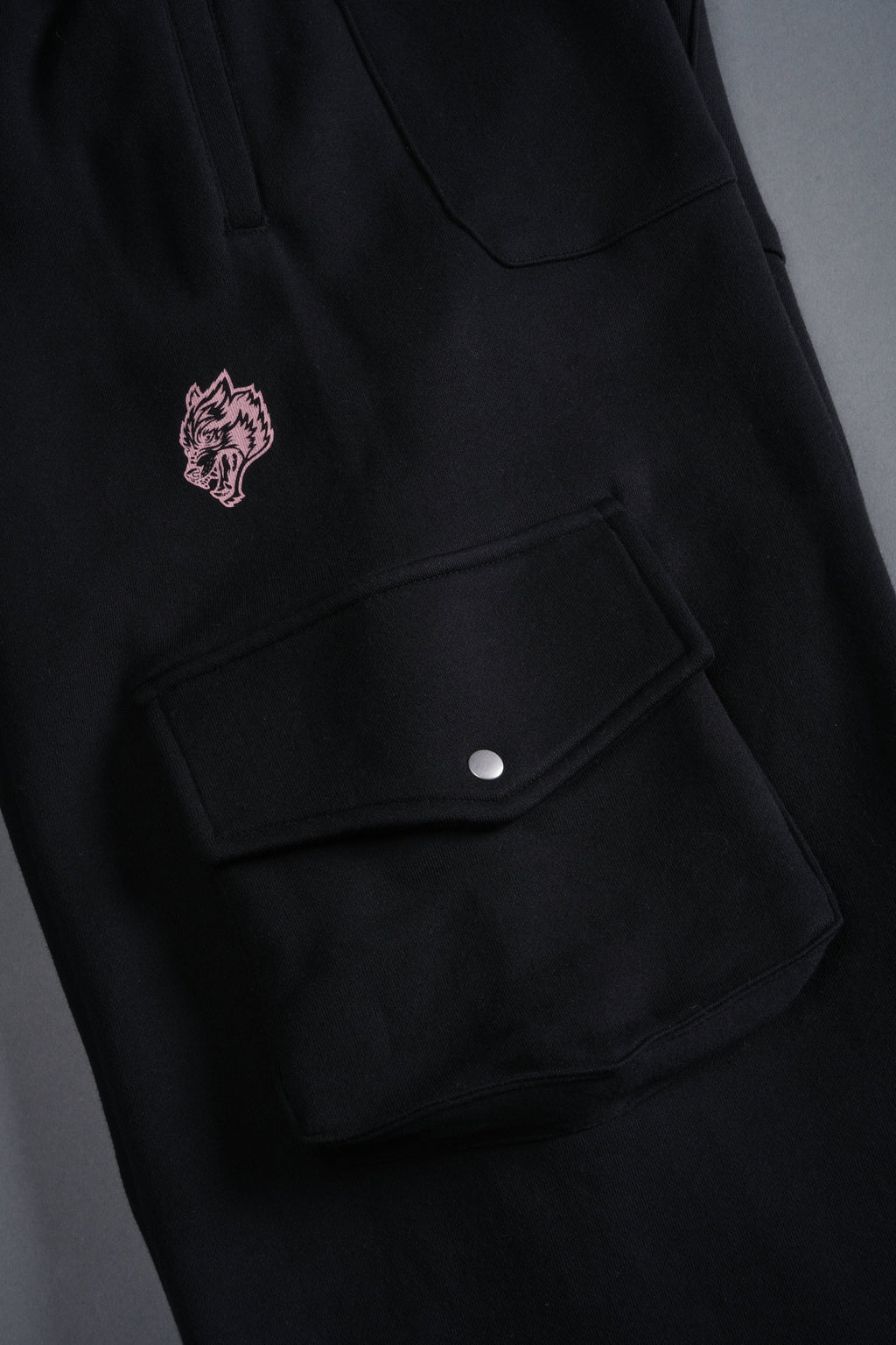 Faded Paisley Durst Cargo Sweats in Black — imagem 7