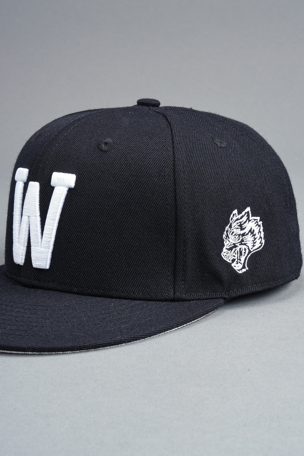 Mantra Fitted Cap In Black