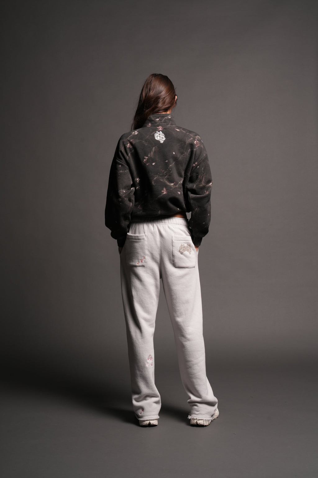 Stud Pyramid She Everson Mockneck Sweater In All Of Us Camo - imagem 4