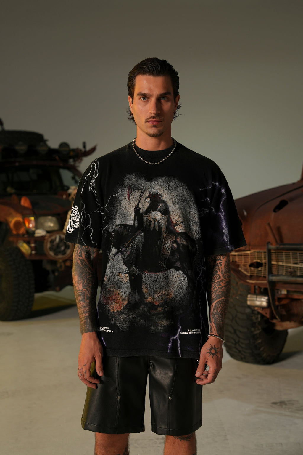 Elysium "Premium" Oversized Tee in Black — imagem 2