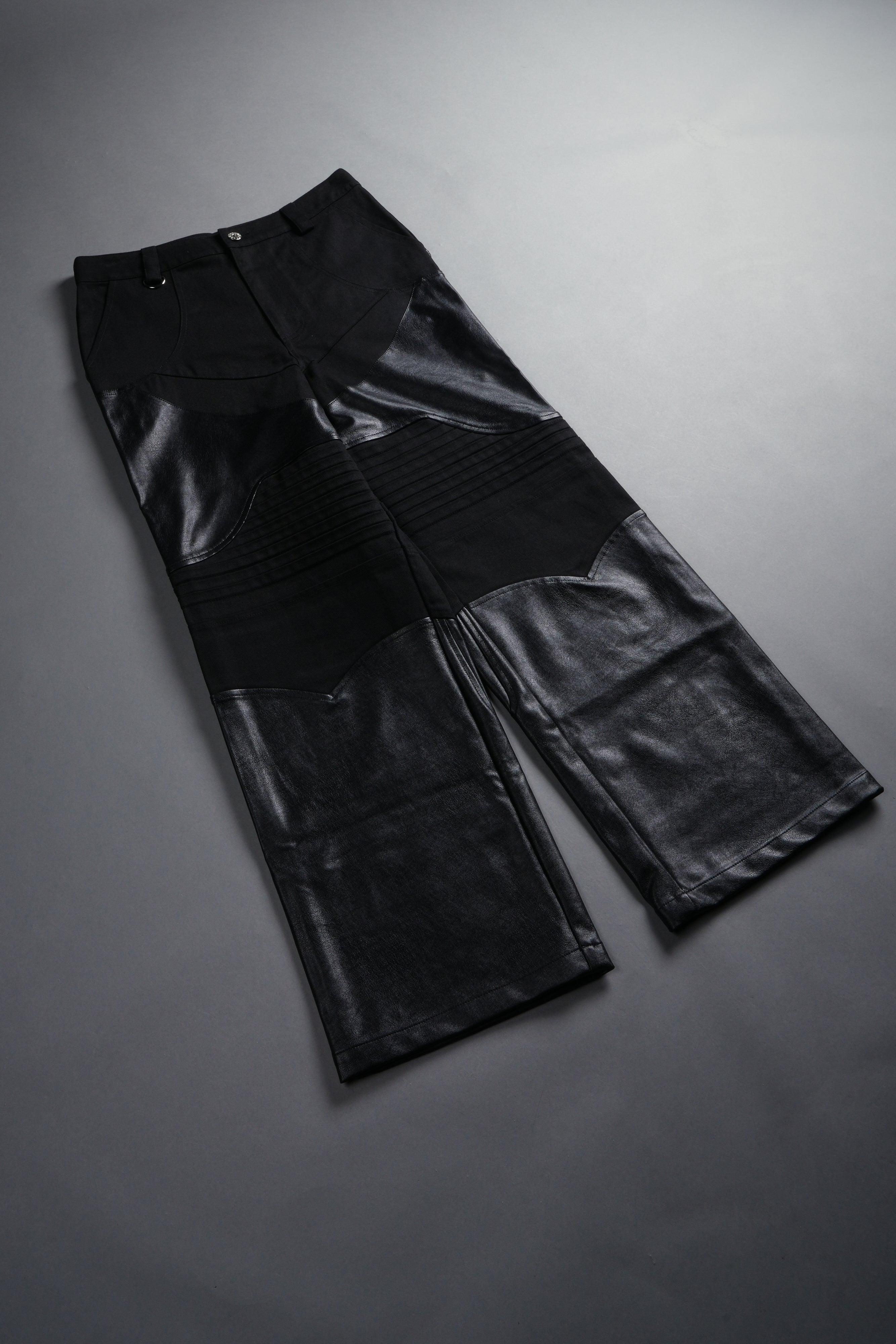 Wolf Chopper Onyx Pants in Black — imagem 6