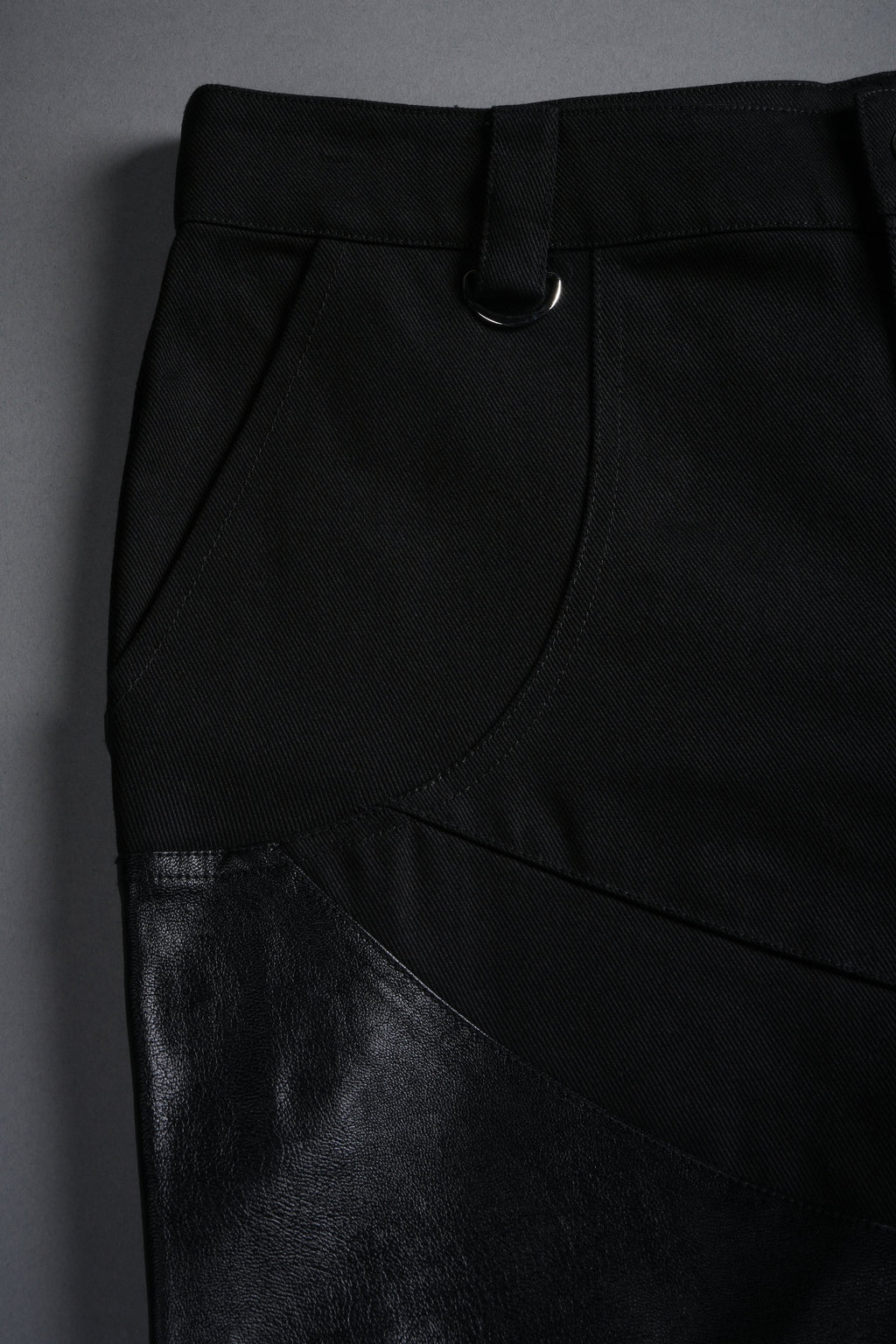 Wolf Chopper Onyx Pants in Black — imagem 8