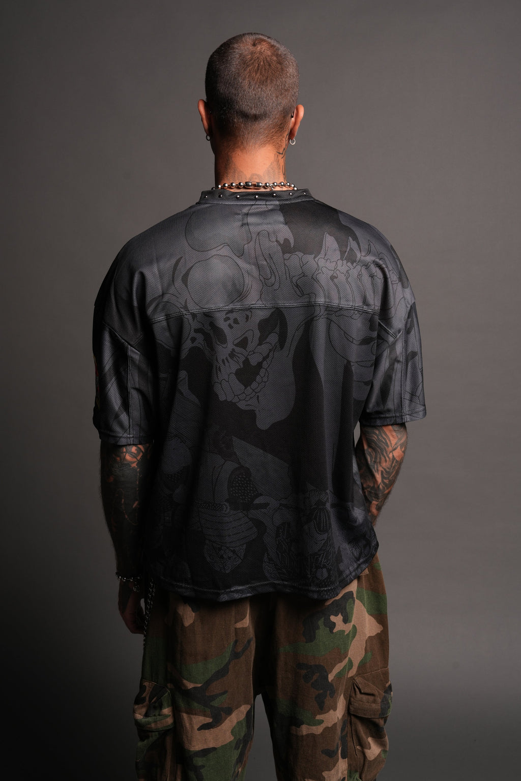 Gashadokuro Emmitt Football Jersey in Black — imagem 2