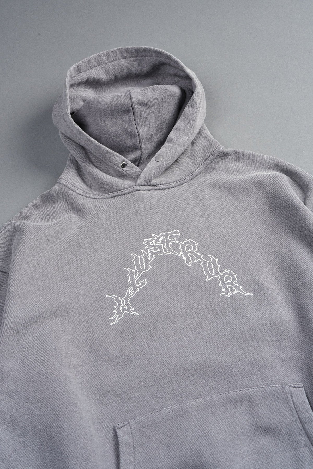 Night Blade Pierce Hoodie In Dove Gray
