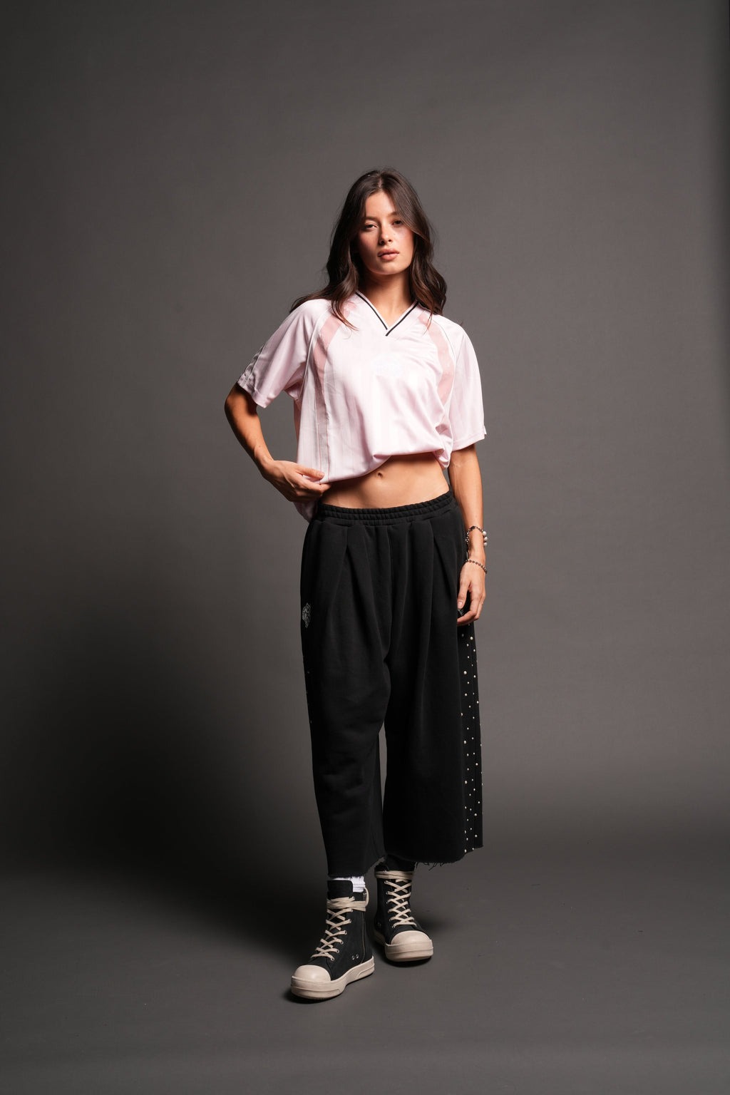 She Wolves Club She Oversized Soccer Jersey In Blush Pink - imagem 3