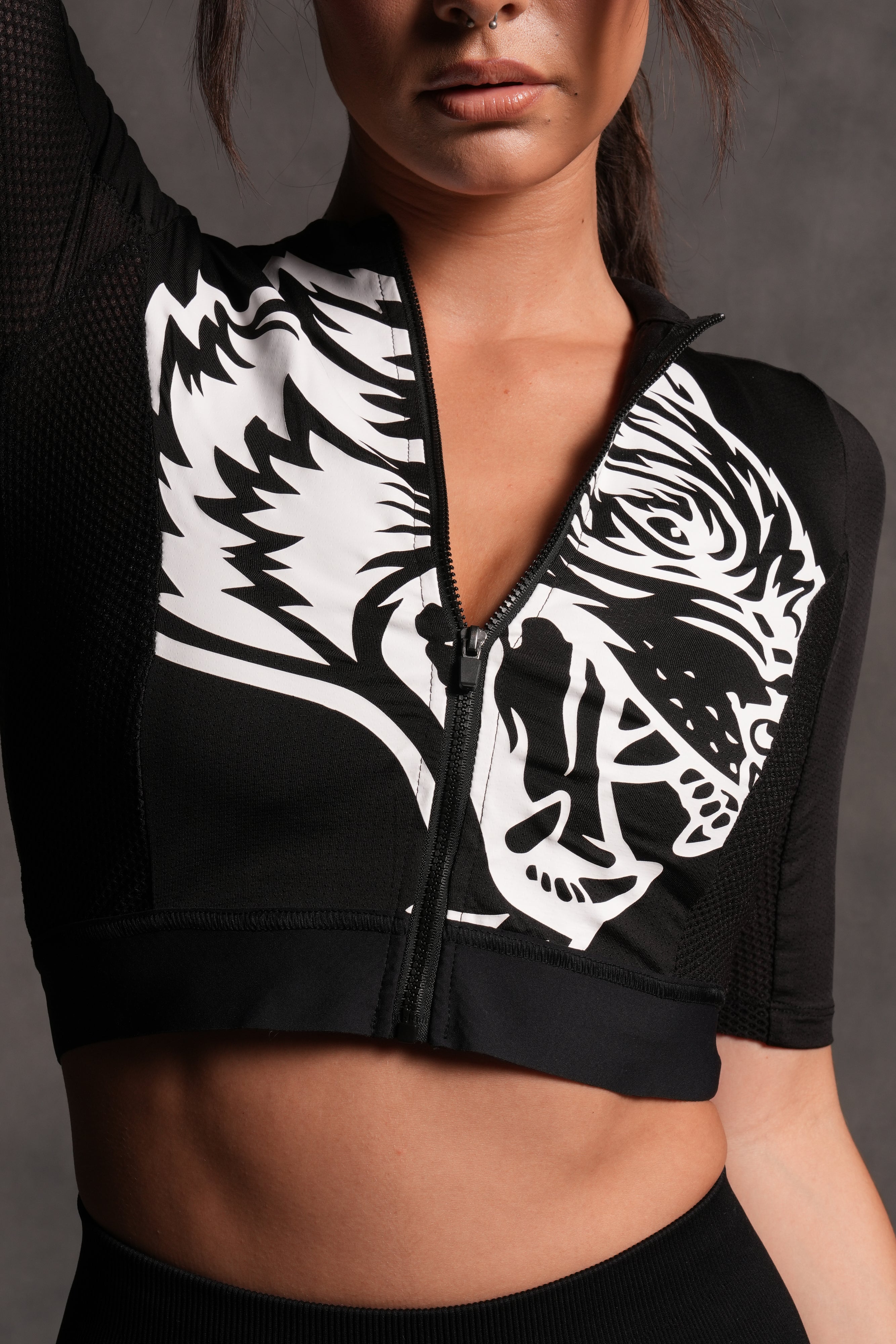 Big Wolf She Cycling Jersey in Black